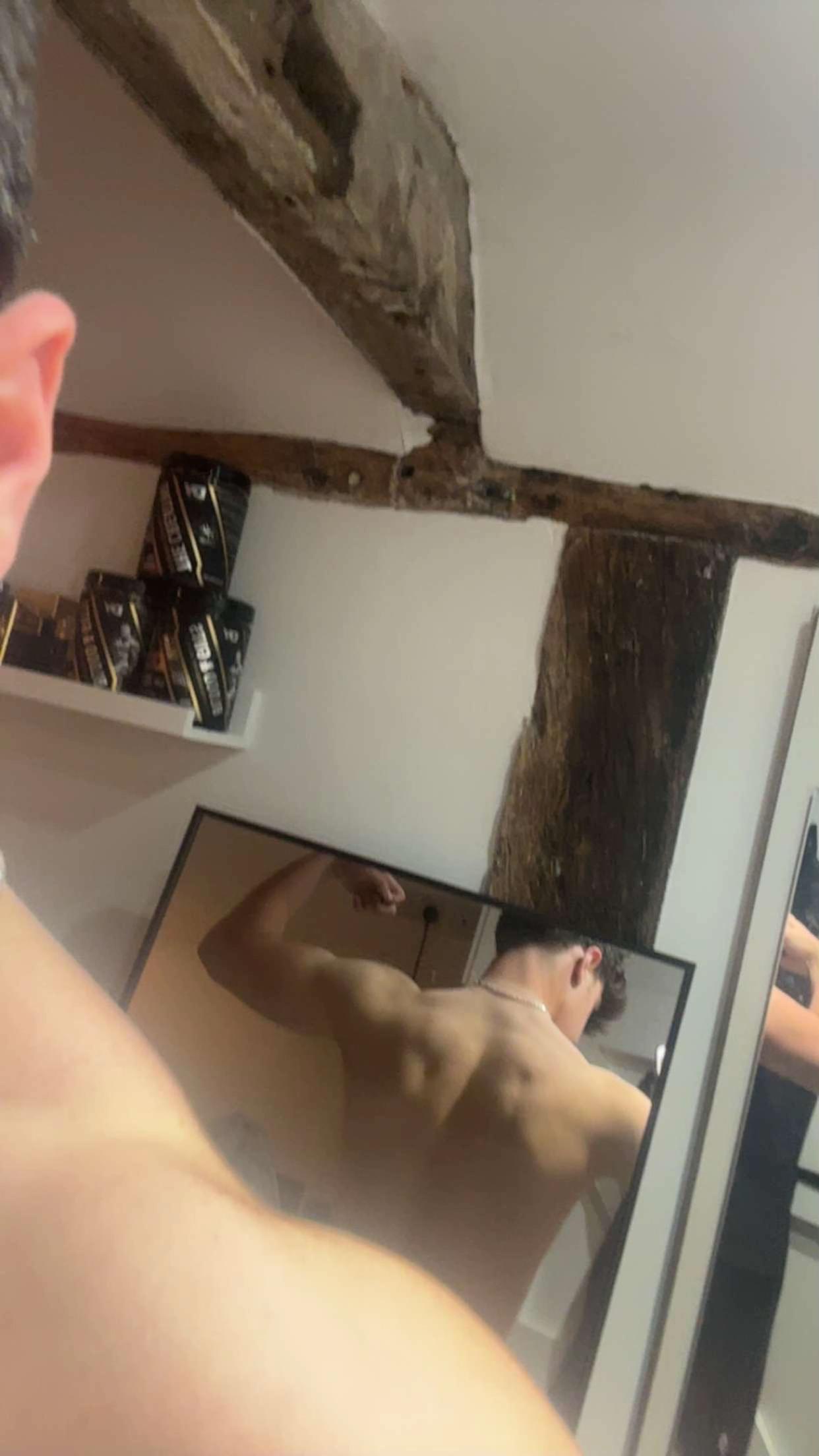 @Albie ✝️