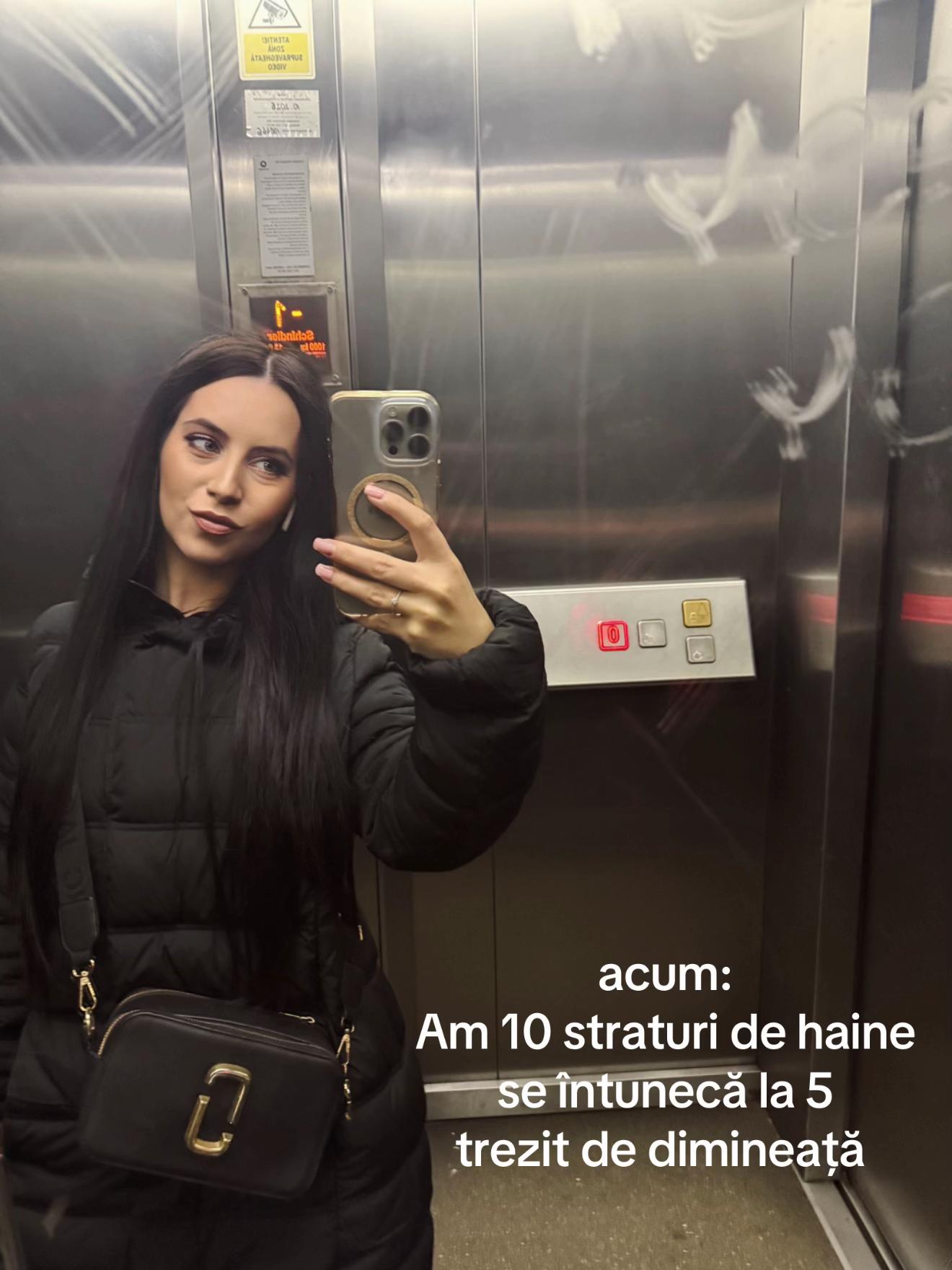 @SimonnaElena