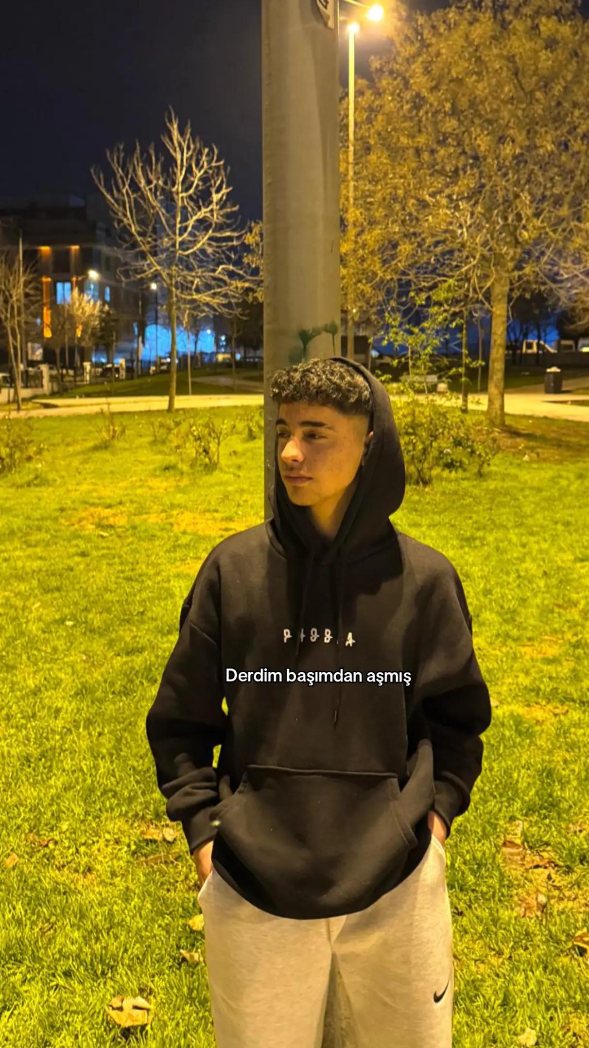 @𝟕