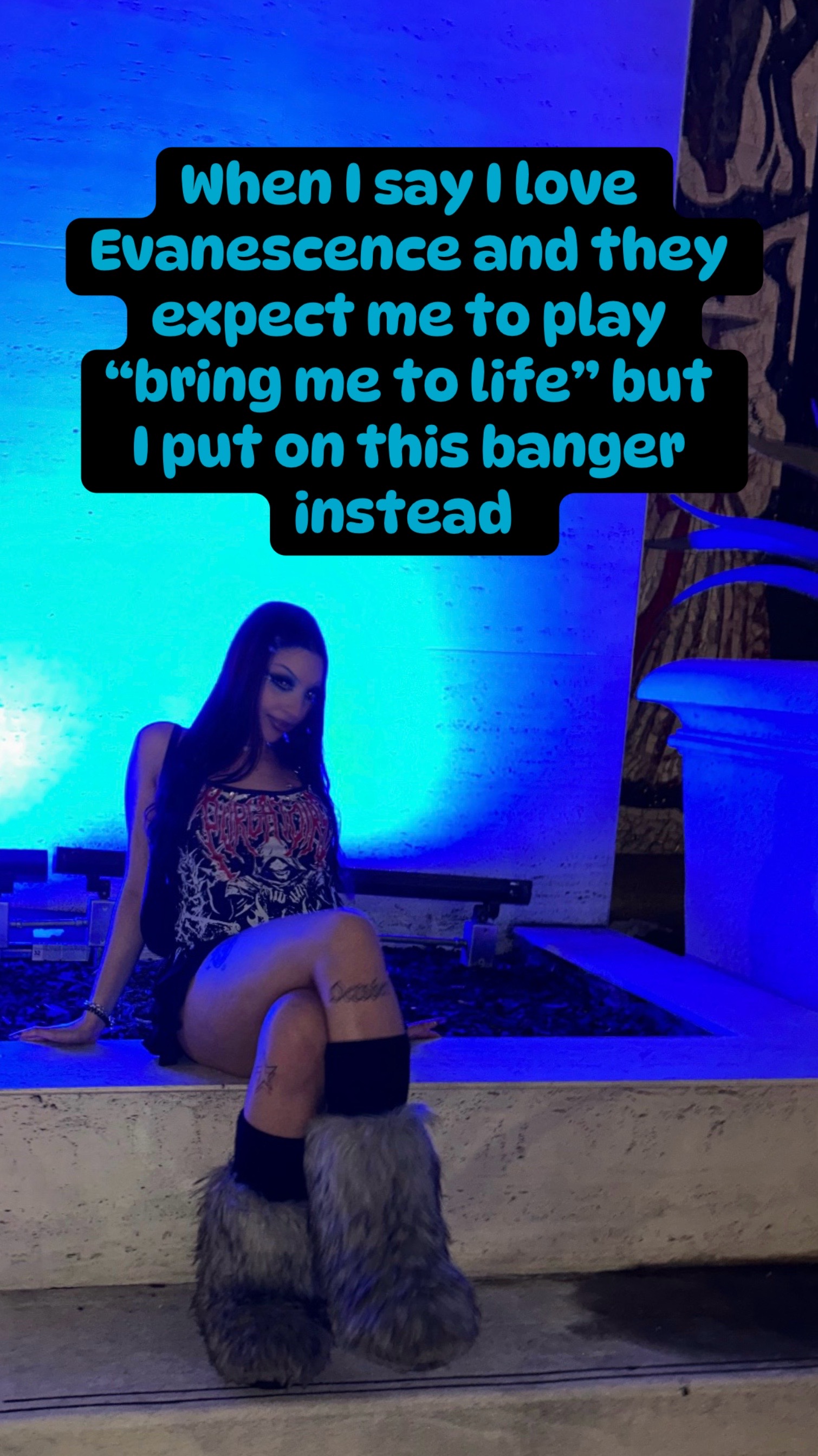 @👻