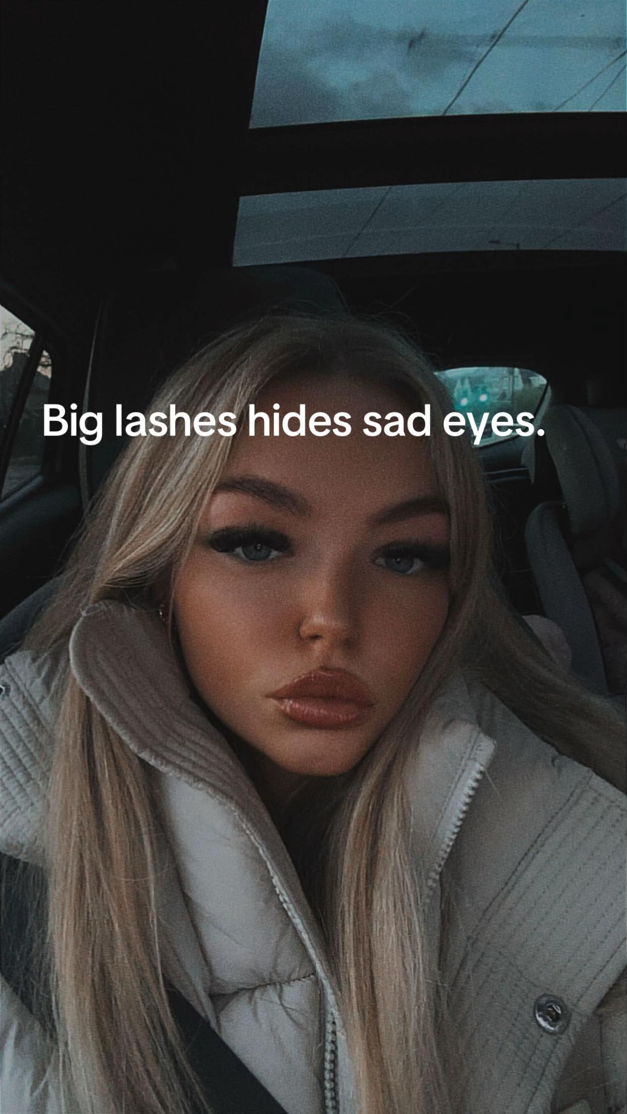 @🐝