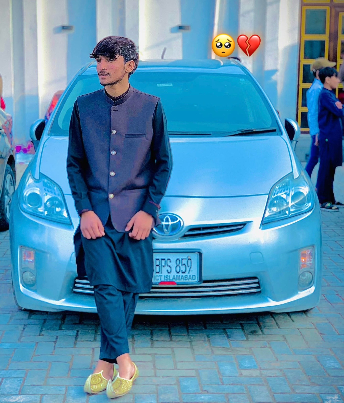 @ملک بادشاہ🔥