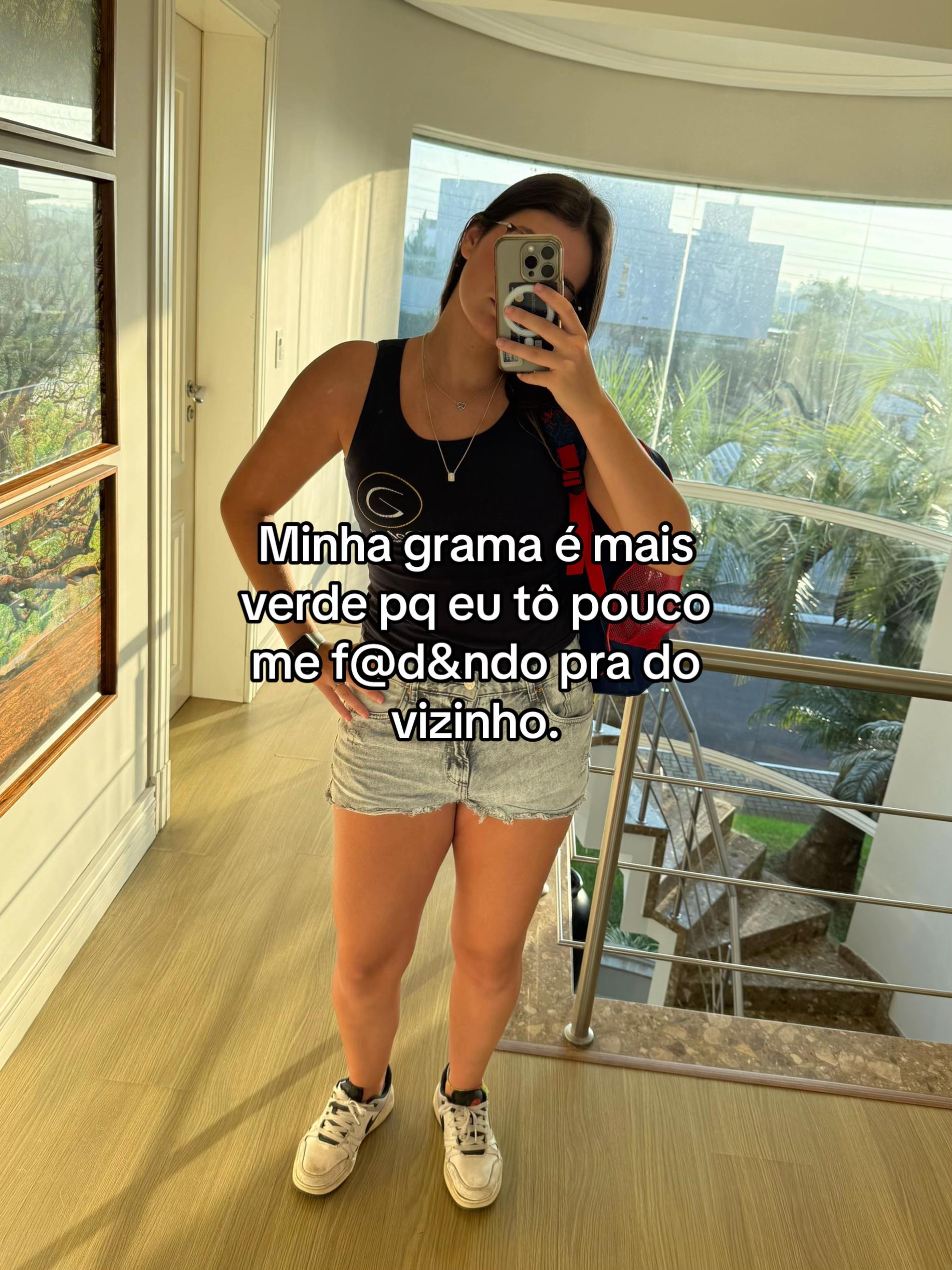 @Anita_velloso