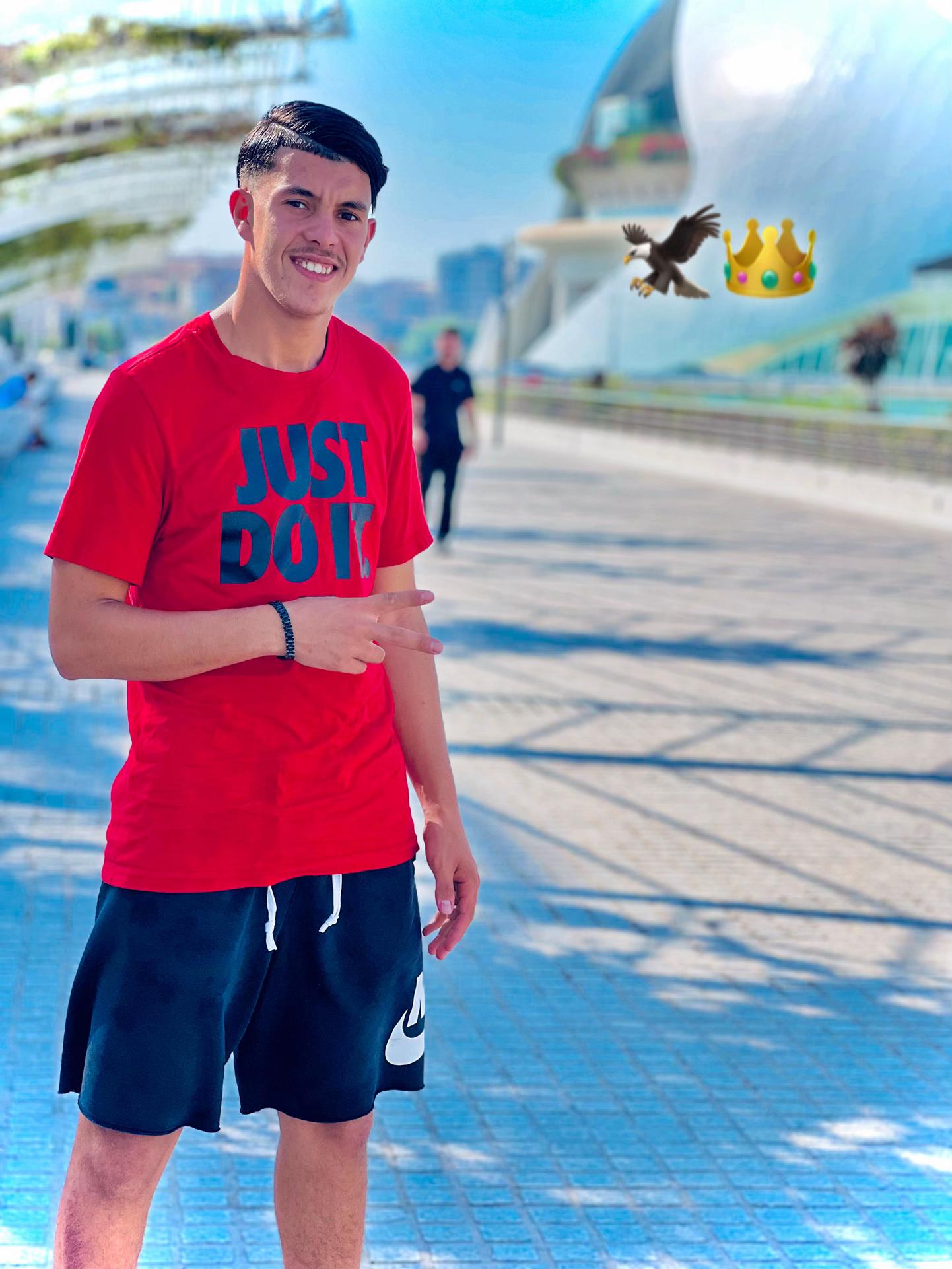 @عزدينـہ 🇪🇸🦅
