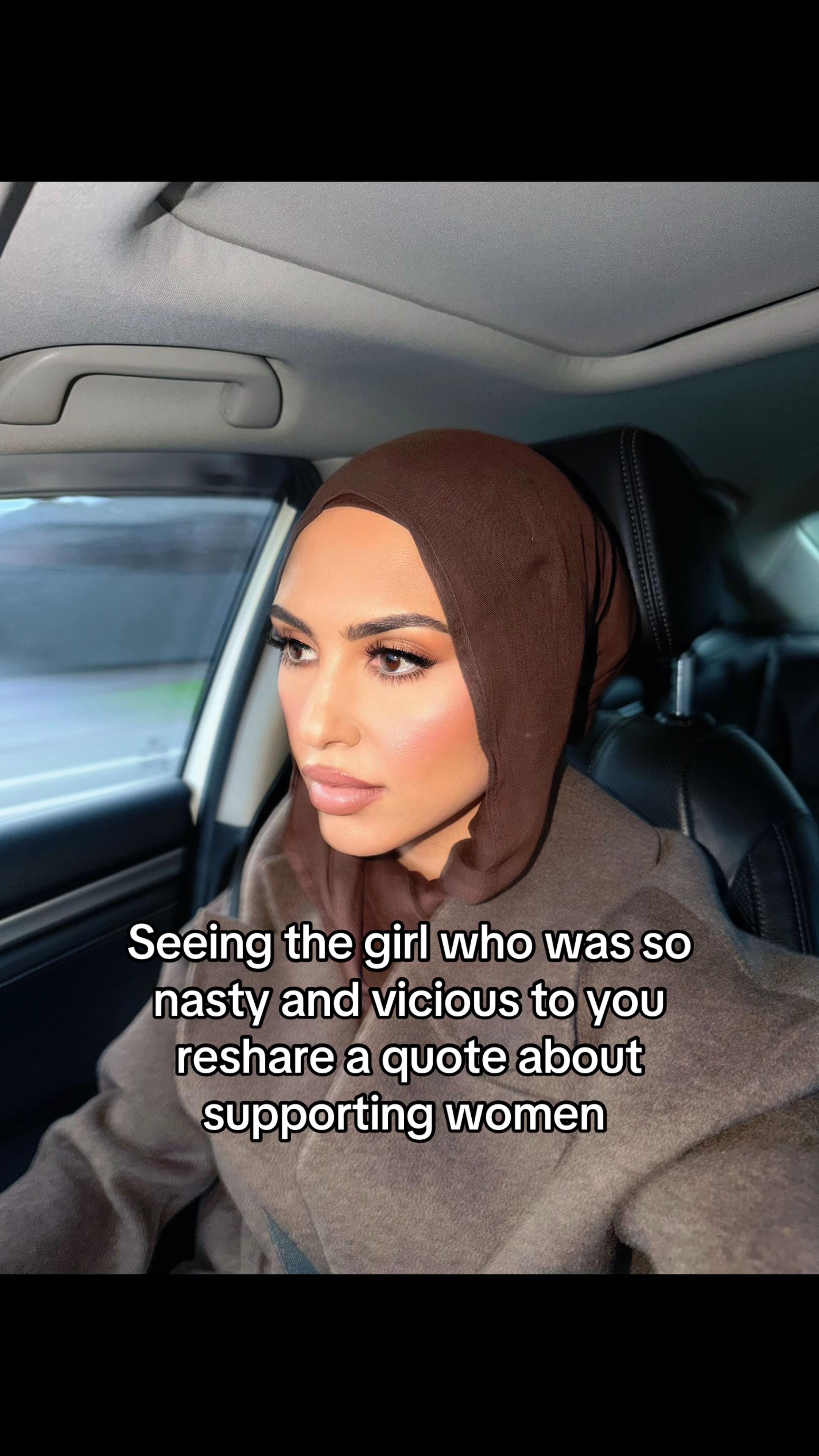 @Ümz✨