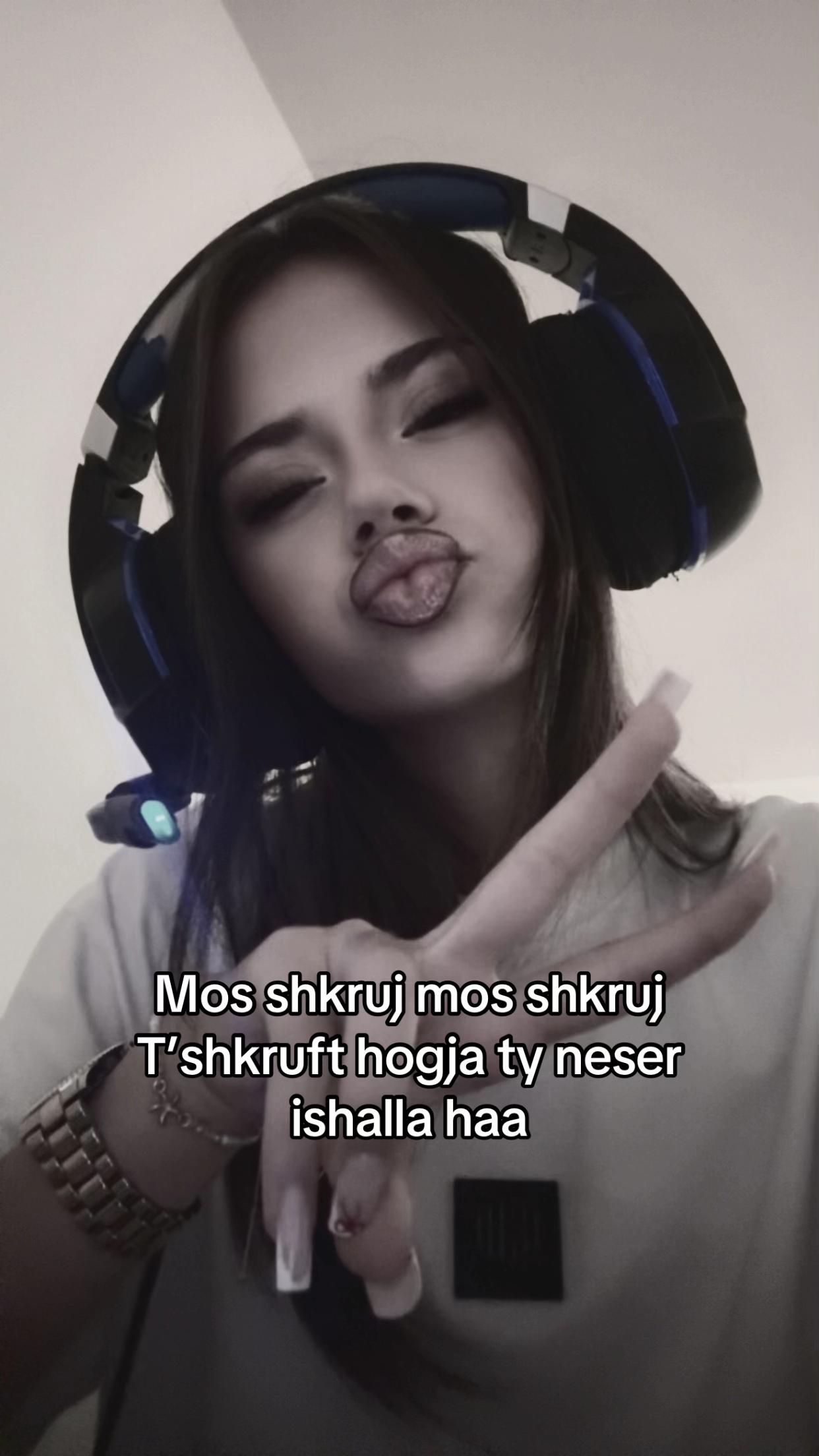 @Xh,