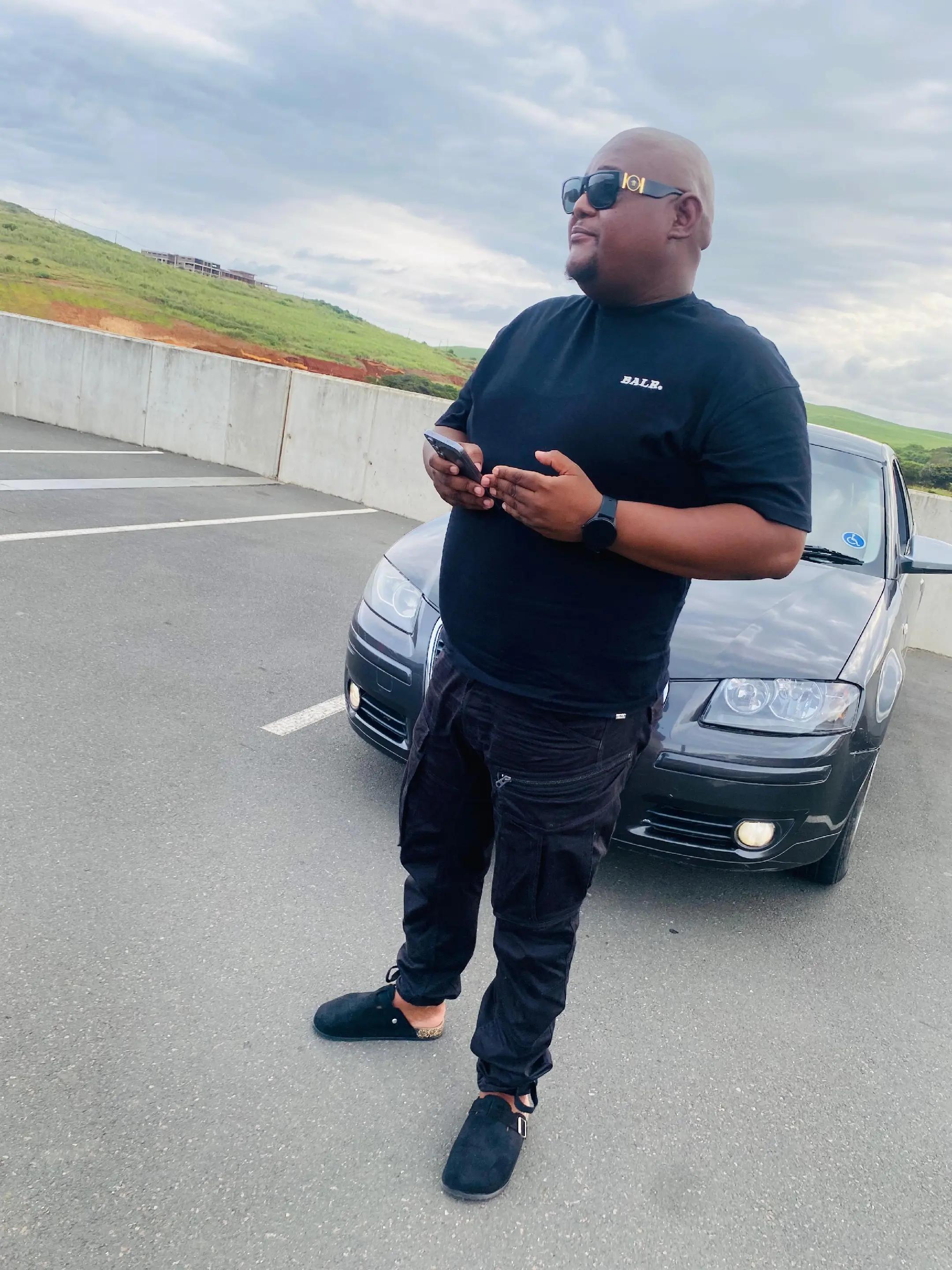 @EzoNdabezitha