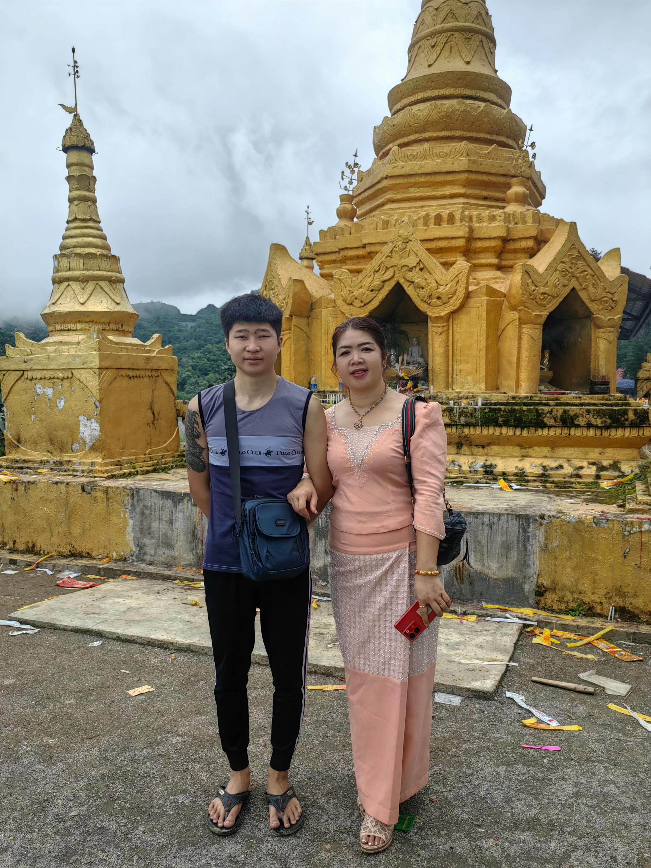 @လုင်းၶေႇ(တႃႈၶီႈလိၵ်း)