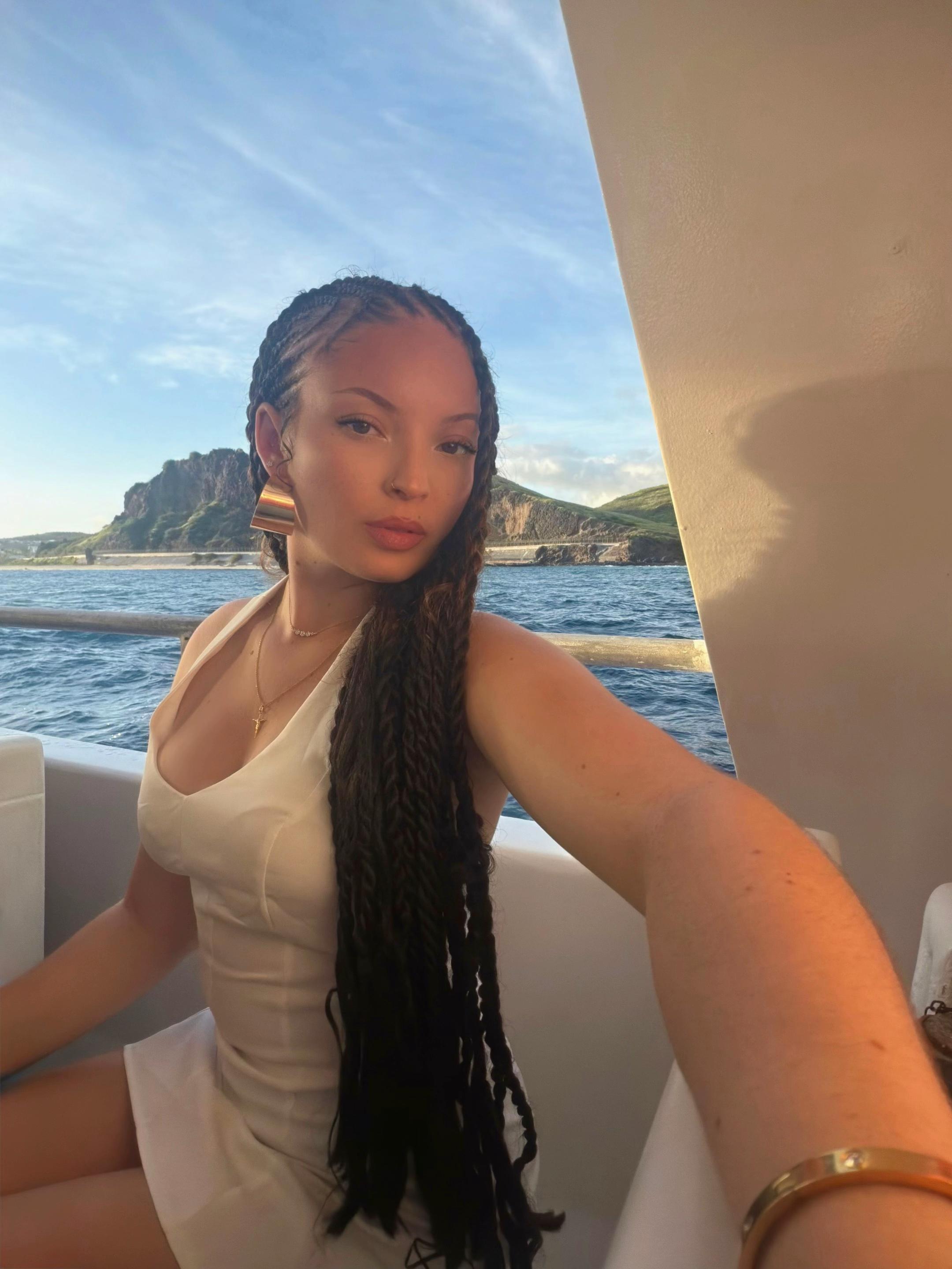 @lynzeedl