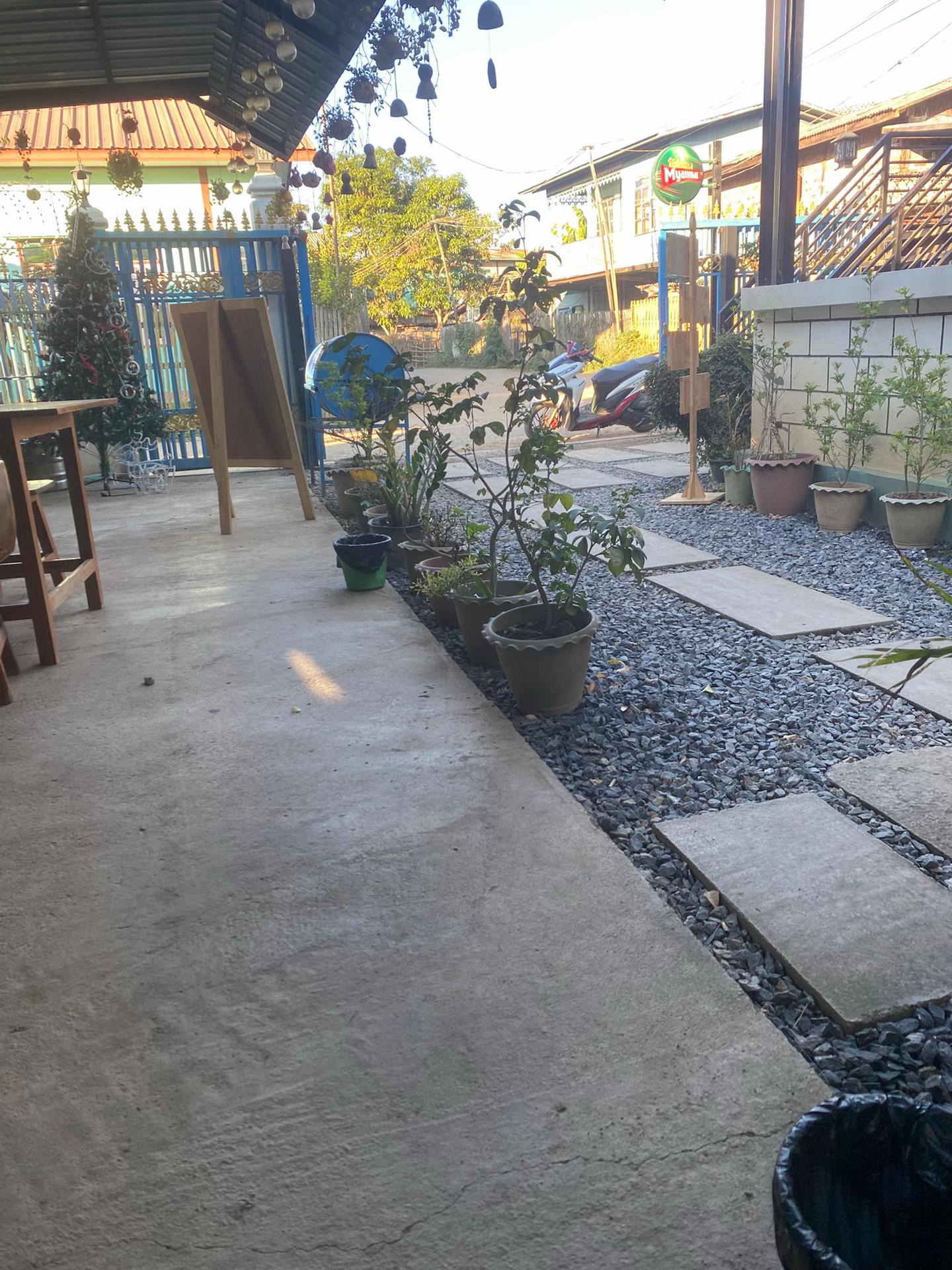 @Noom Lao