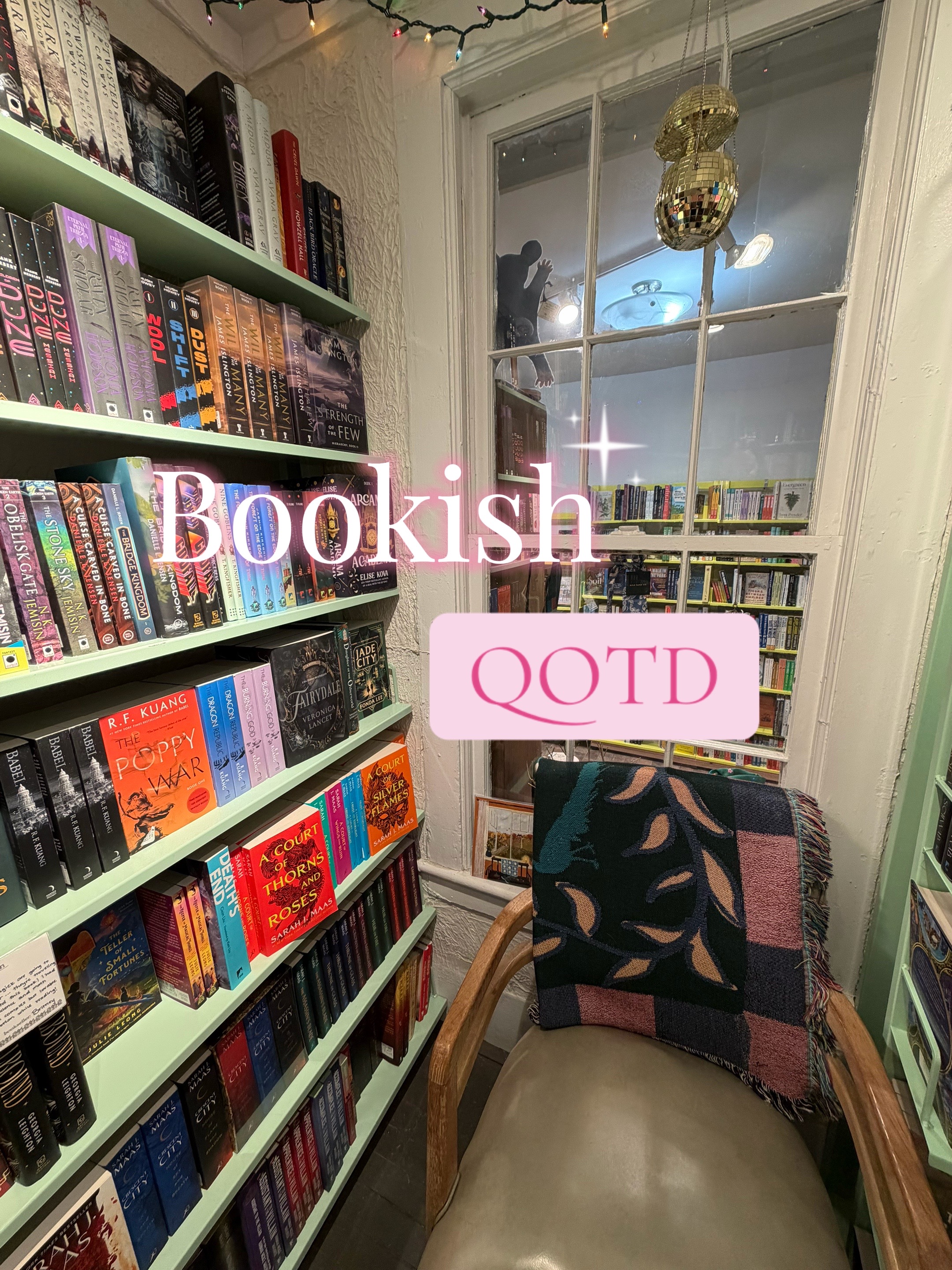 @Emy | Books & Lifestyle 🌙✨