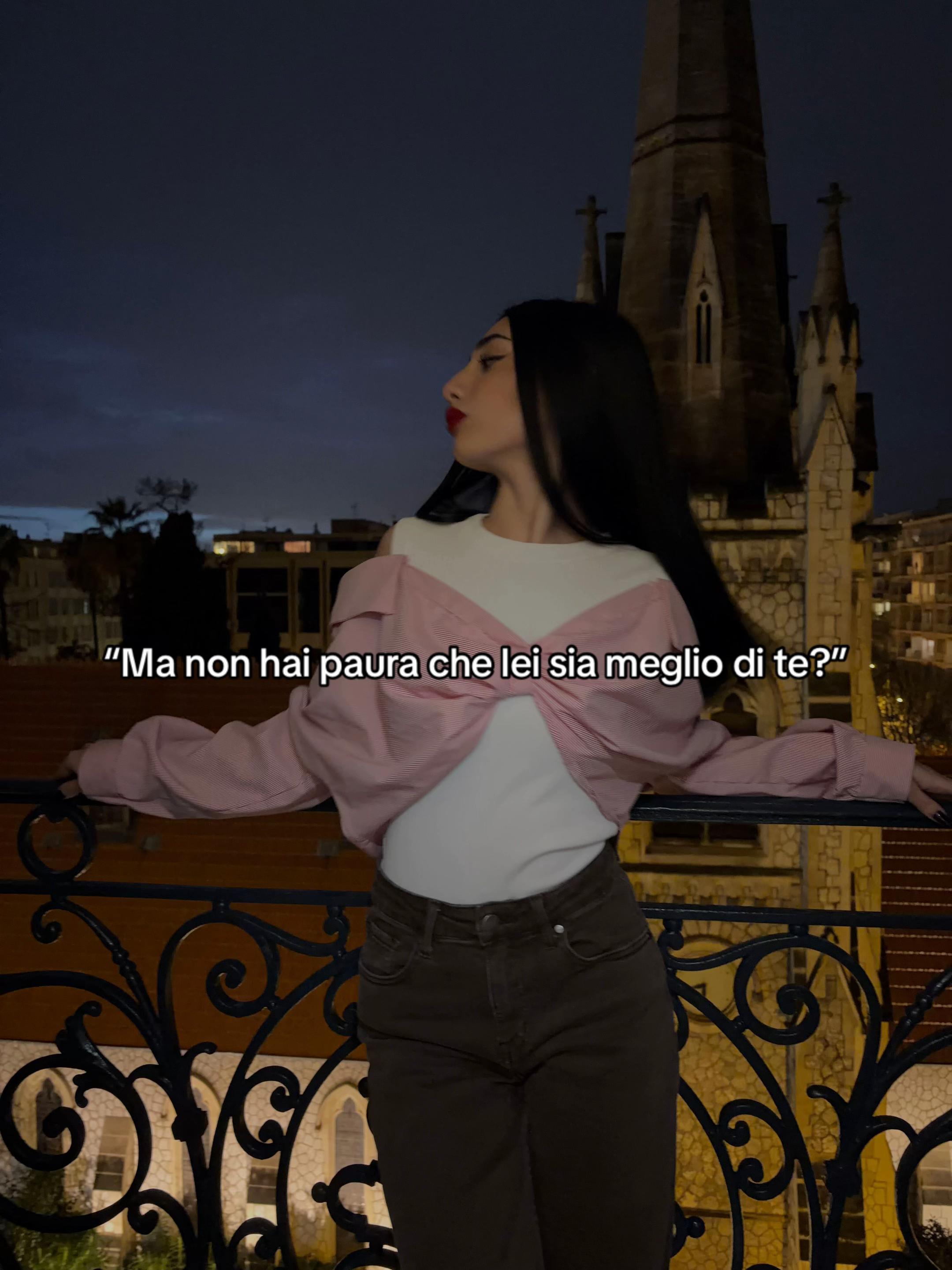 @AngelaYannis