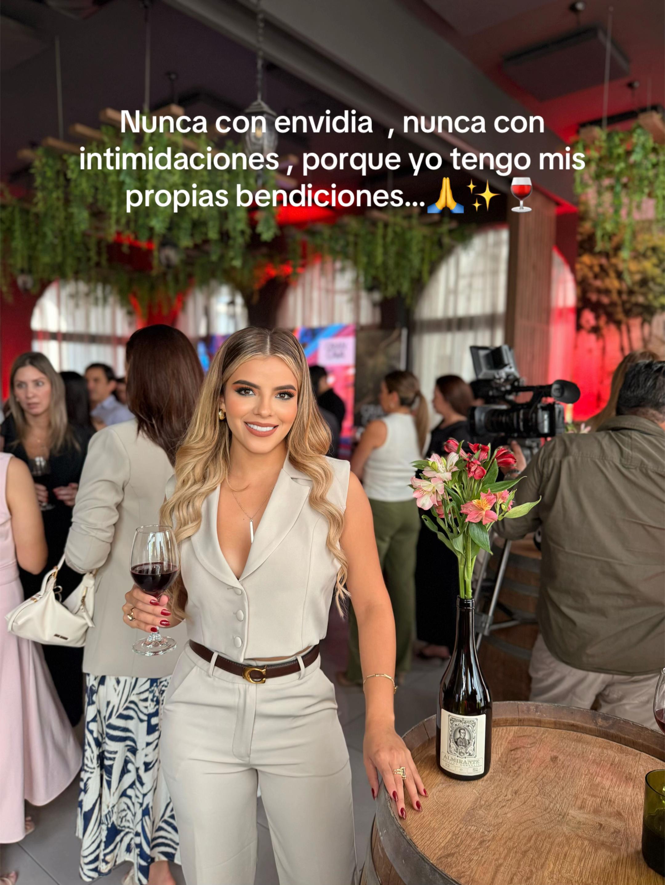 @AilyOficial
