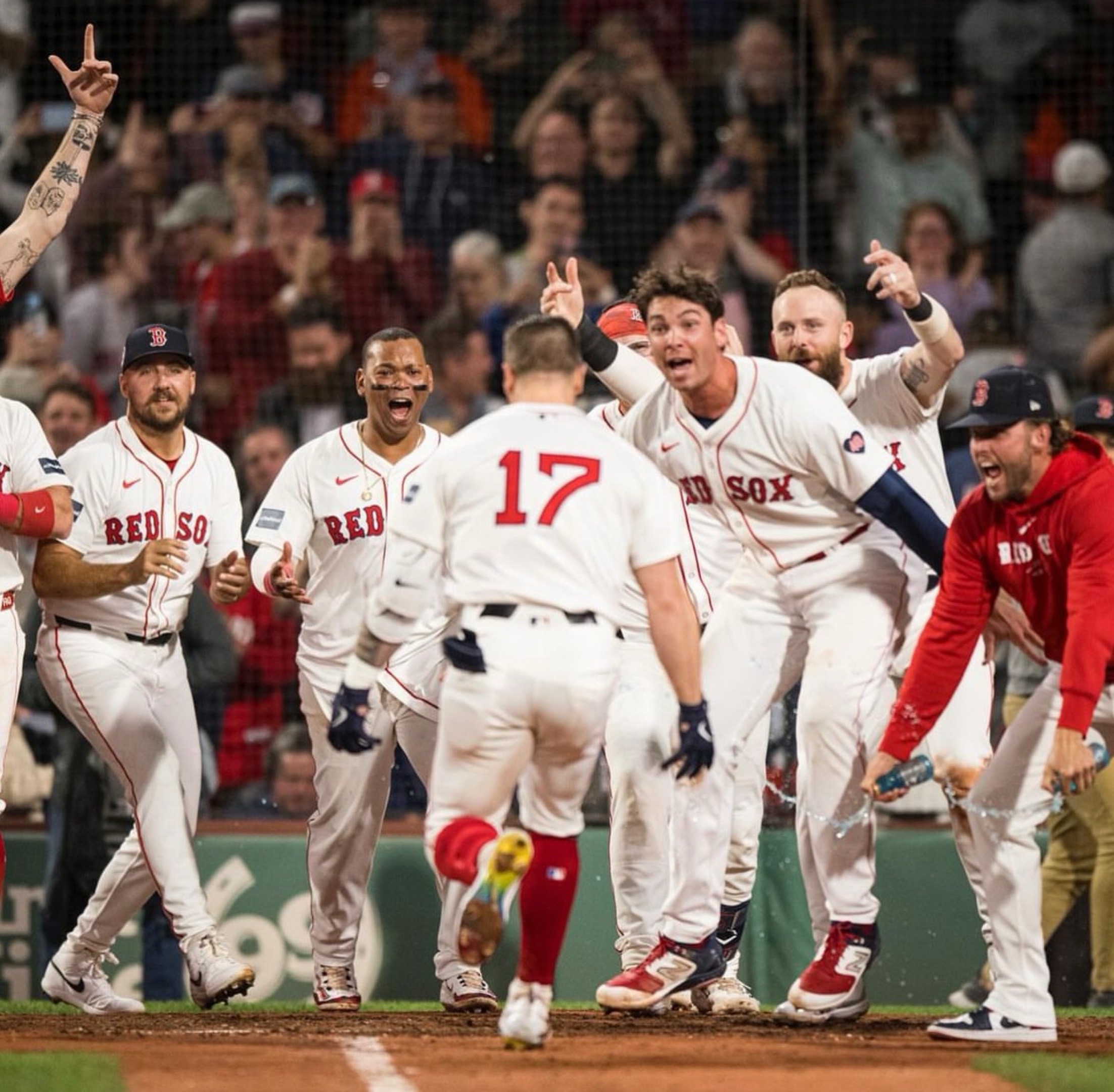 @SoxIllinois
