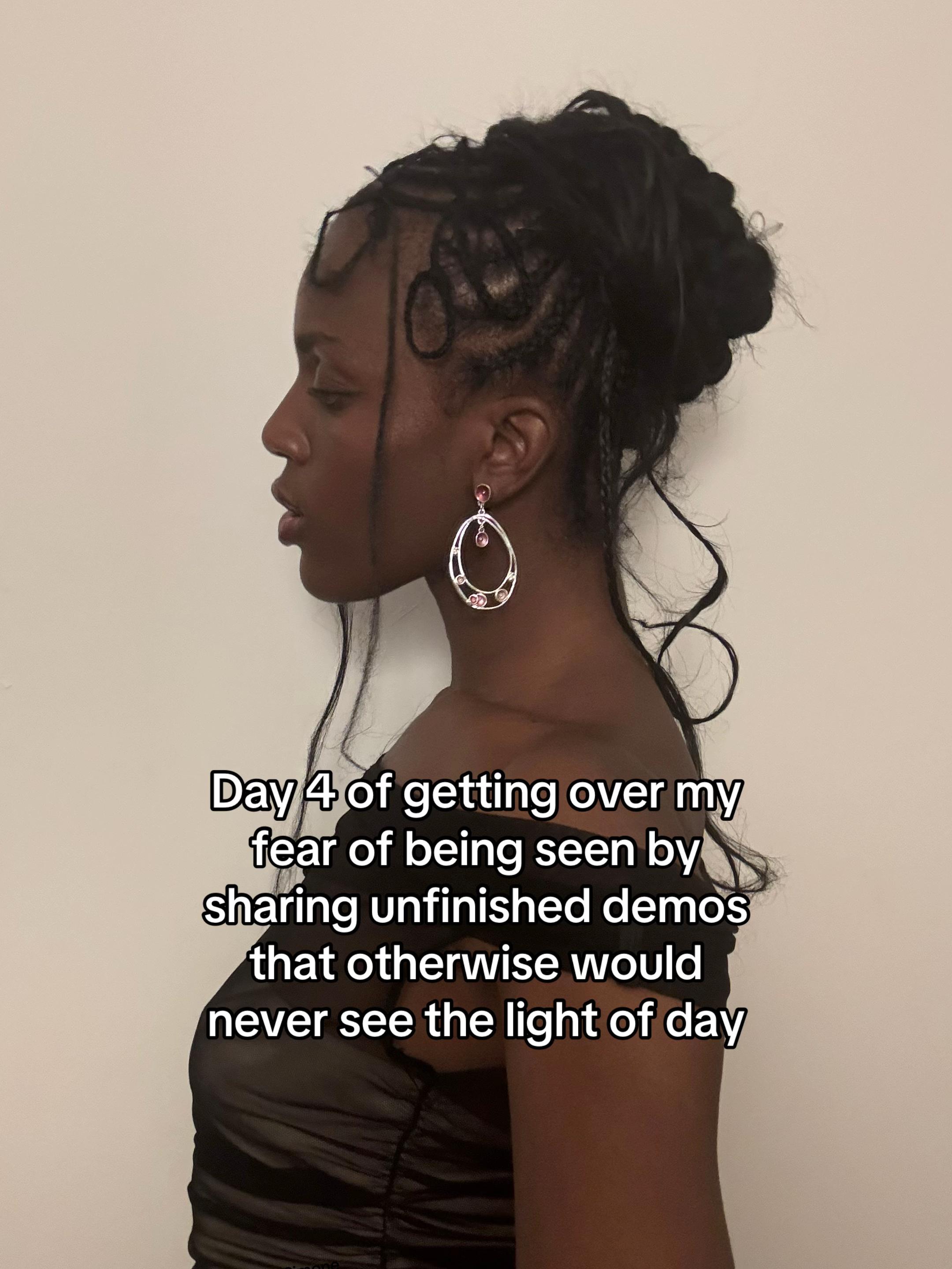 @Sola