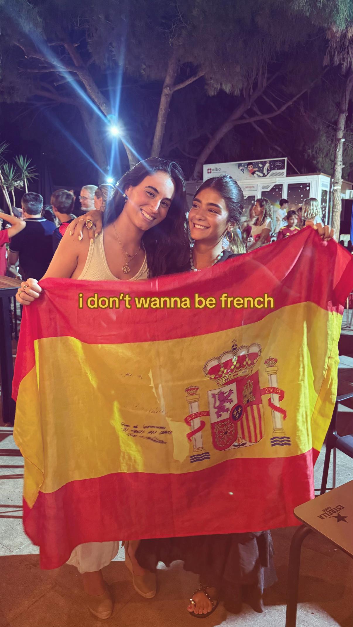 @Luc&iacute;a Molinero