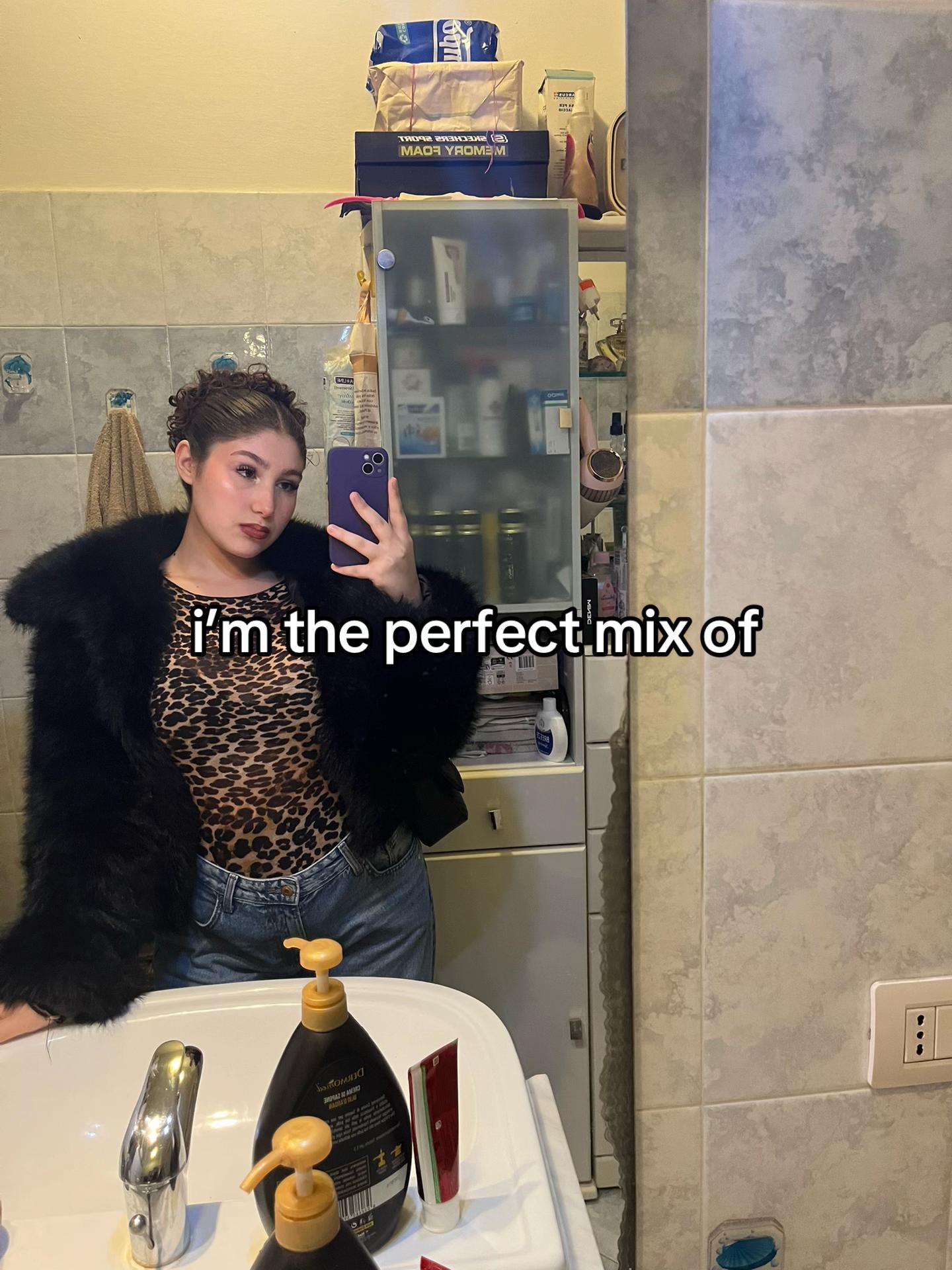@𝕸