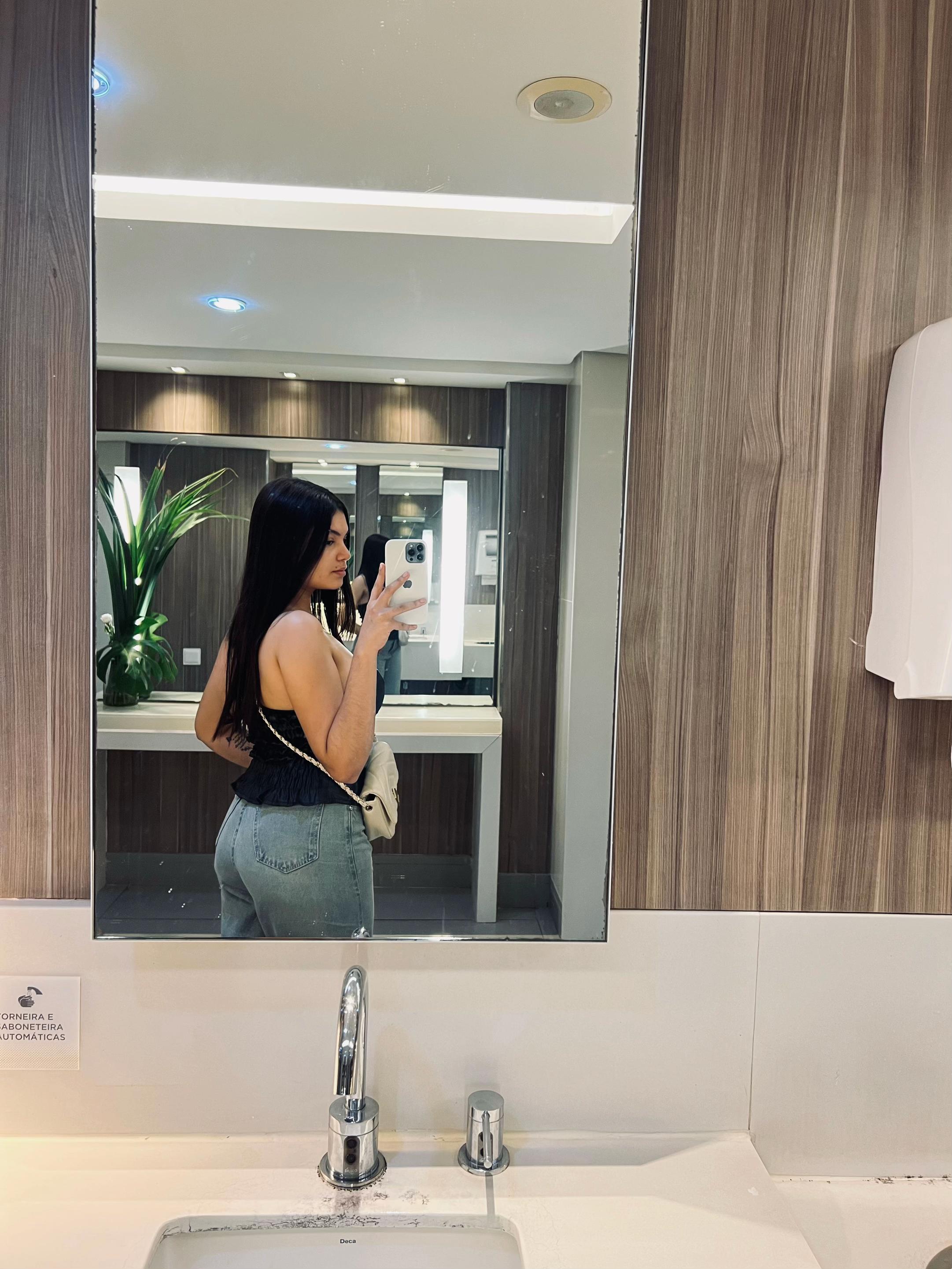 @Thauany 