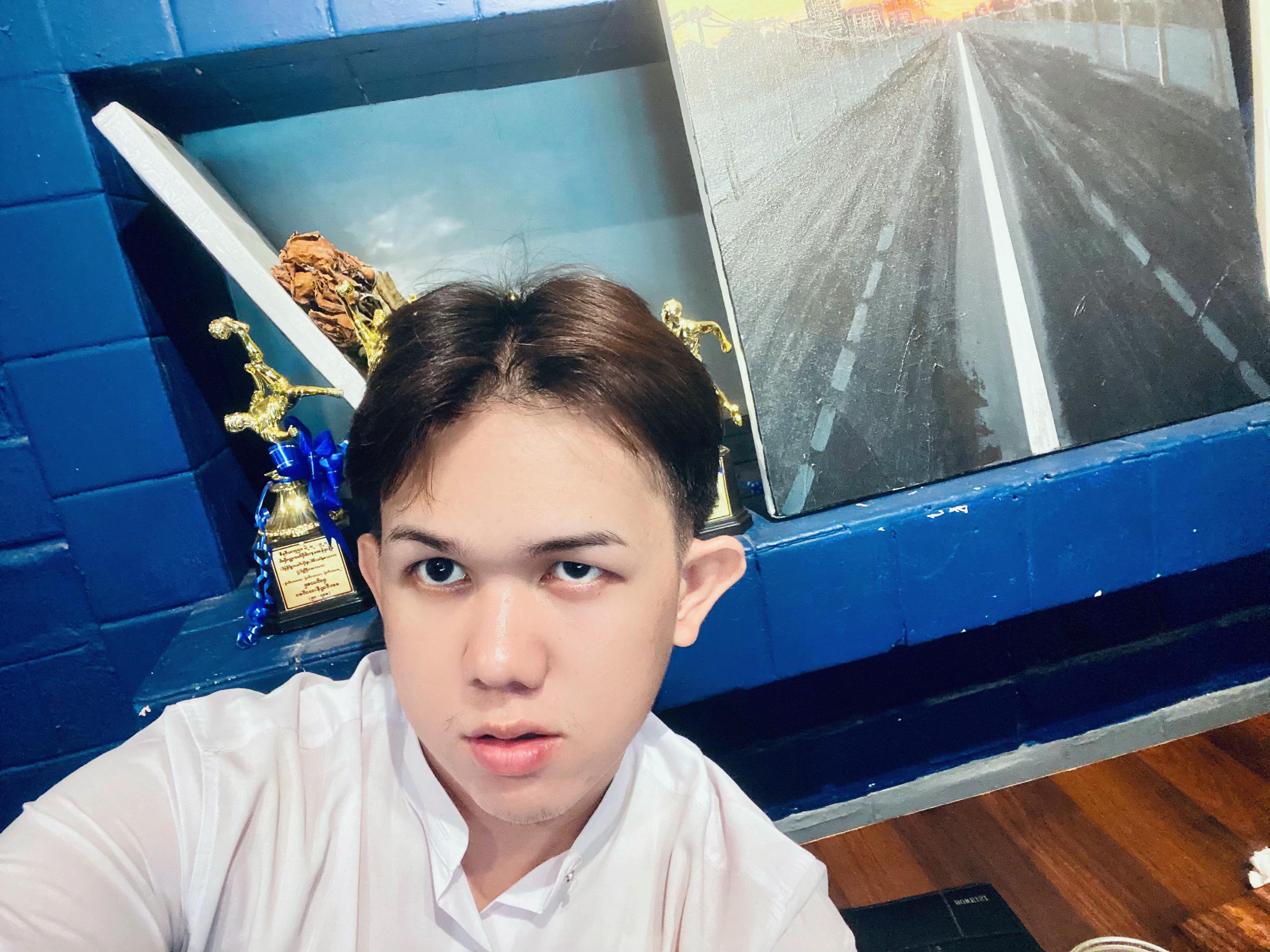 @ခေါက်ဆွဲပြုတ် 🍜 🦐🐙