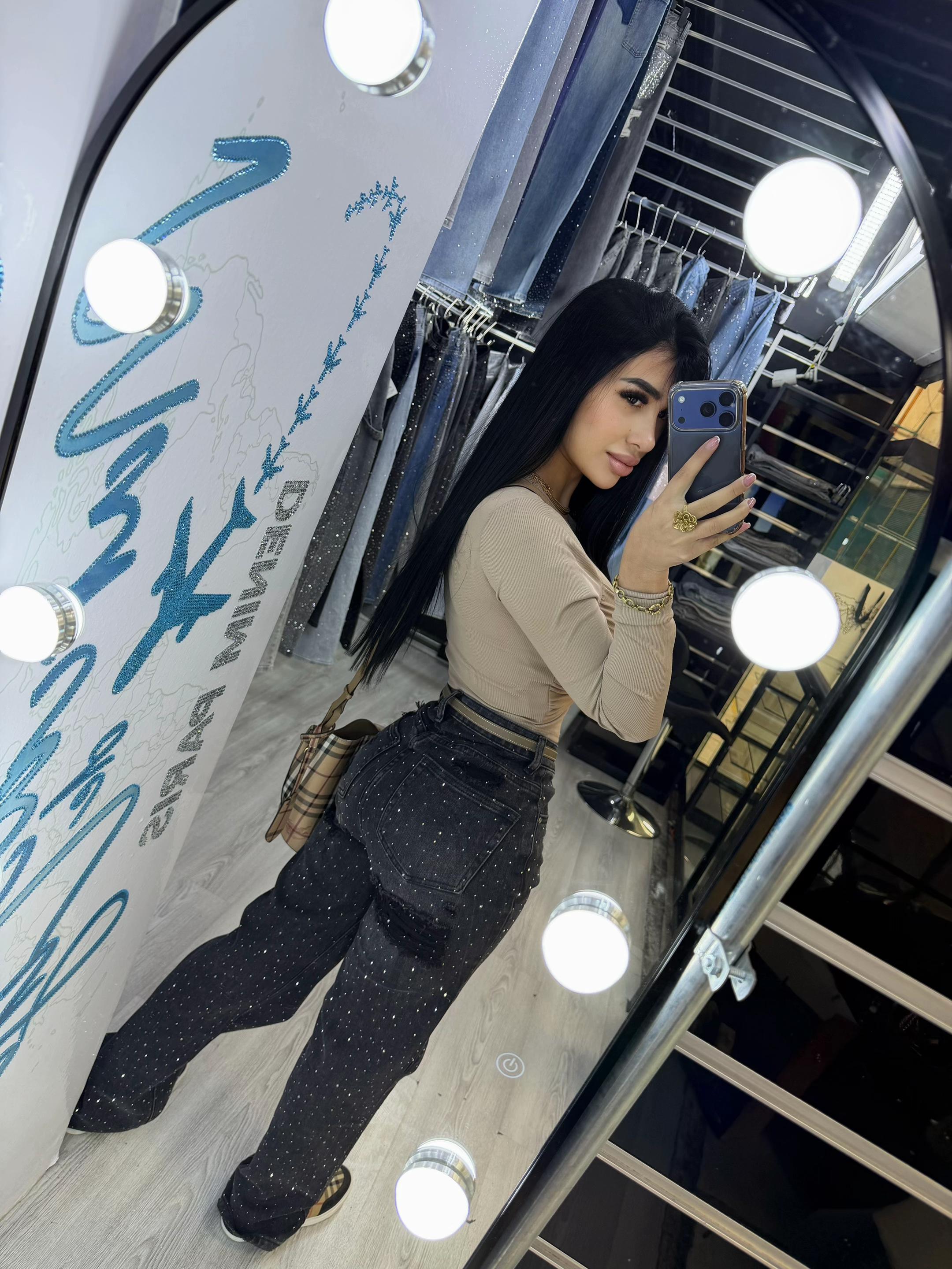 @Kristel Dayanna