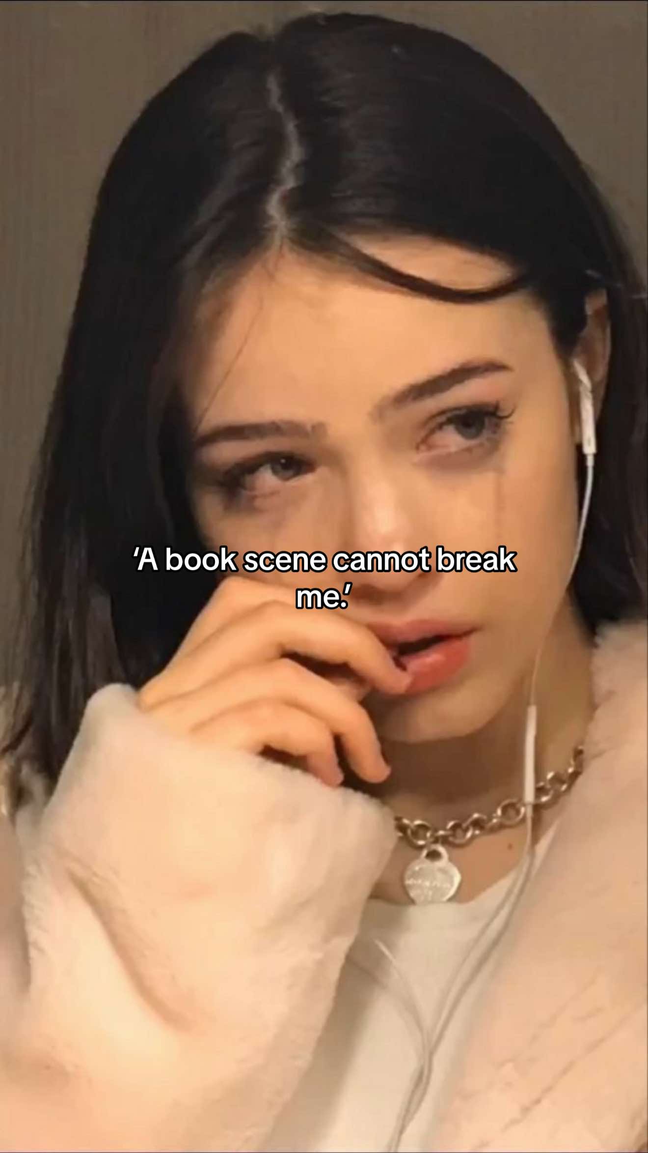 @Rory 📚 🥀