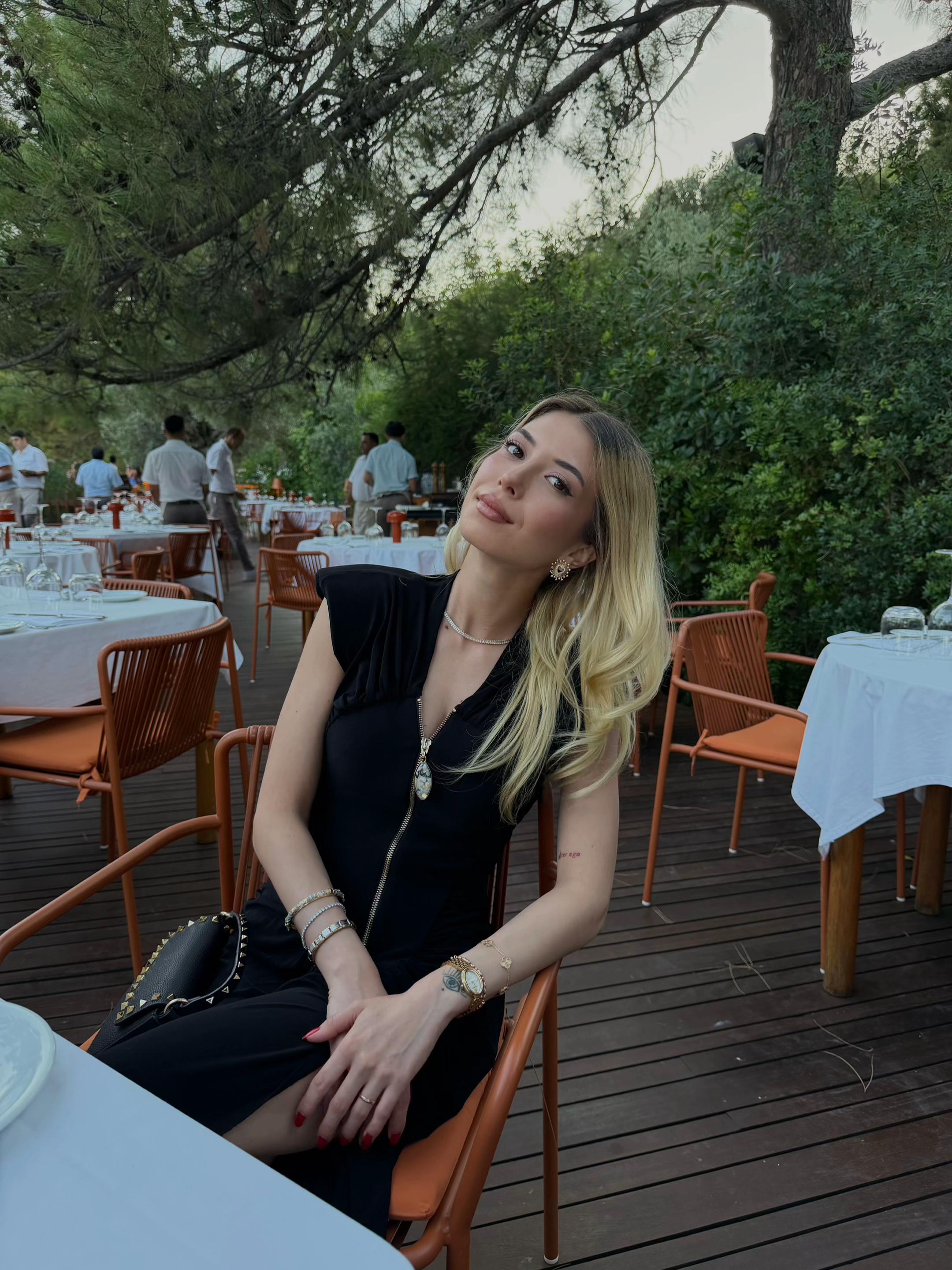 @merveunal