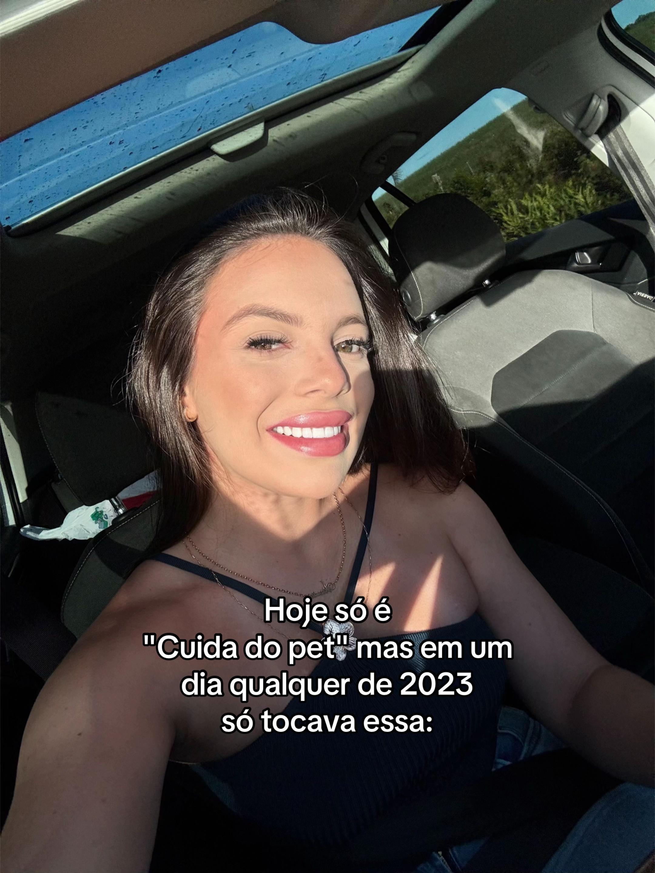 @Vitória Salazar