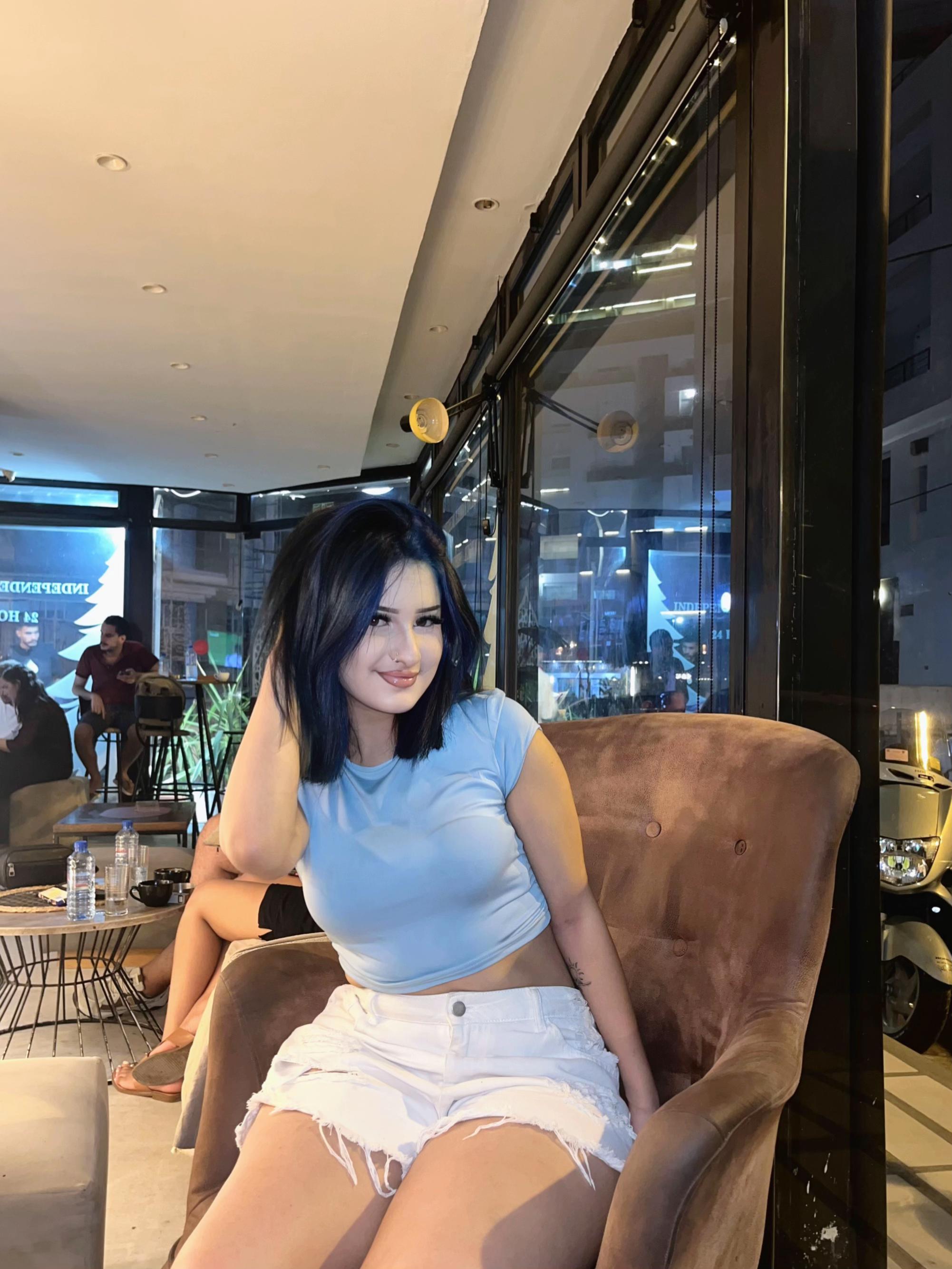 @Latina