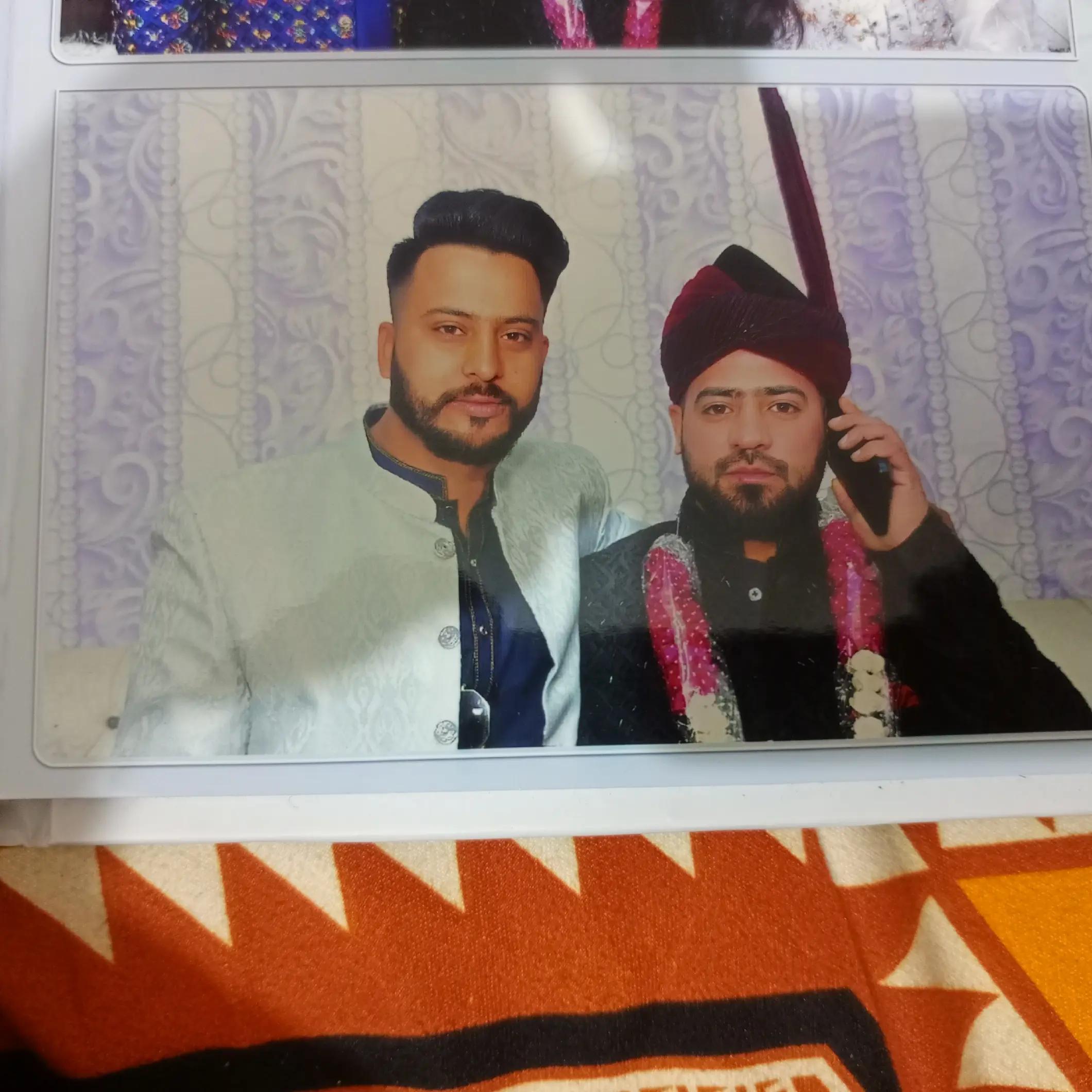 @Gujrati Munda