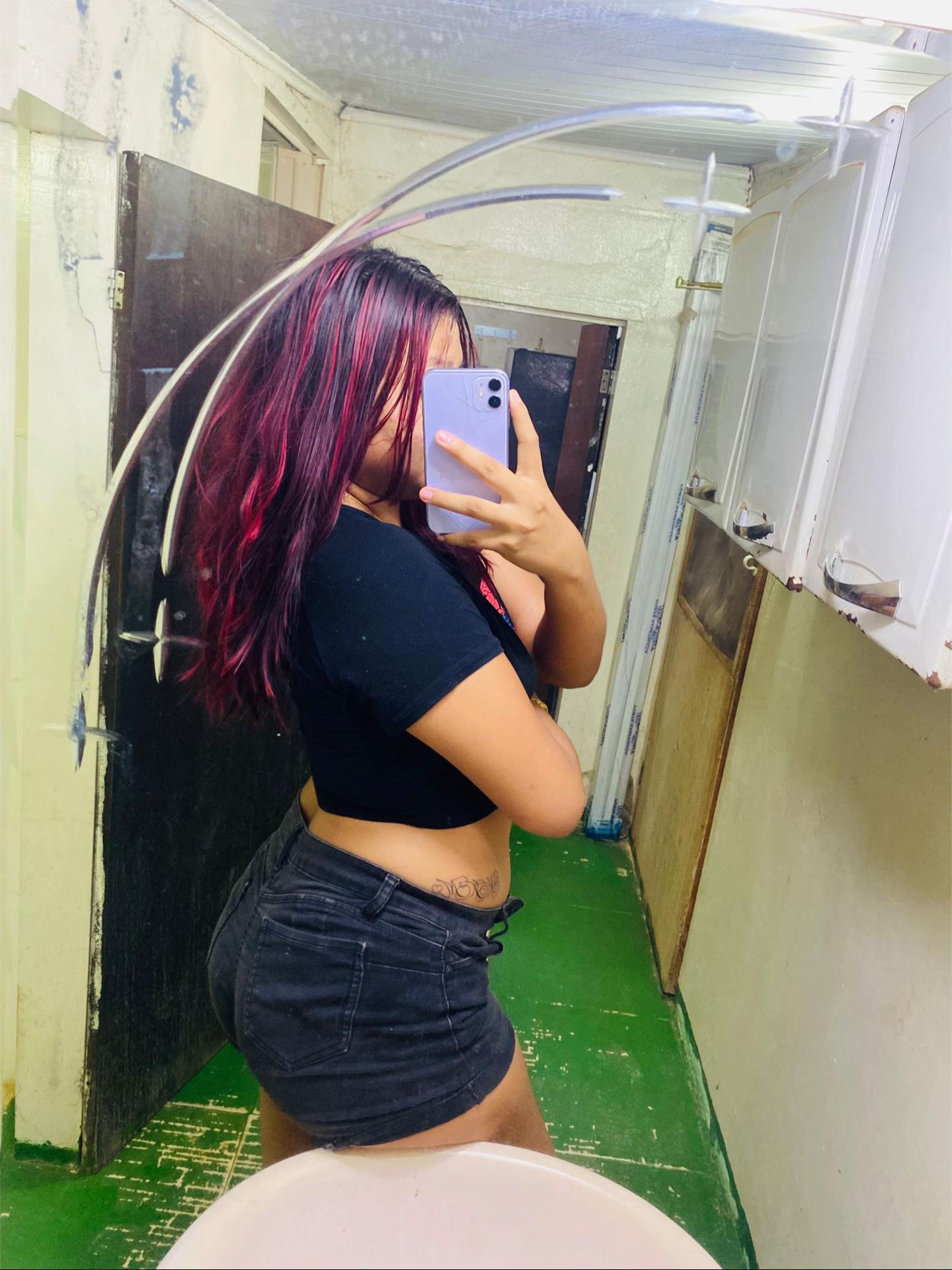 @𝐍𝐢𝐚💕🌴.