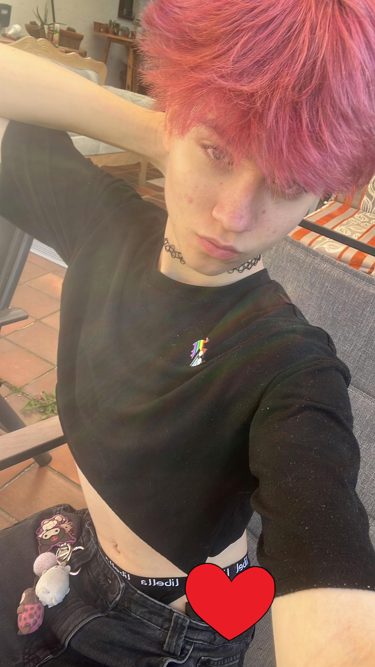 @✩🎧Timo🎧🏳️&zwj;🌈 ✩femboy^^:Ʒ✝️