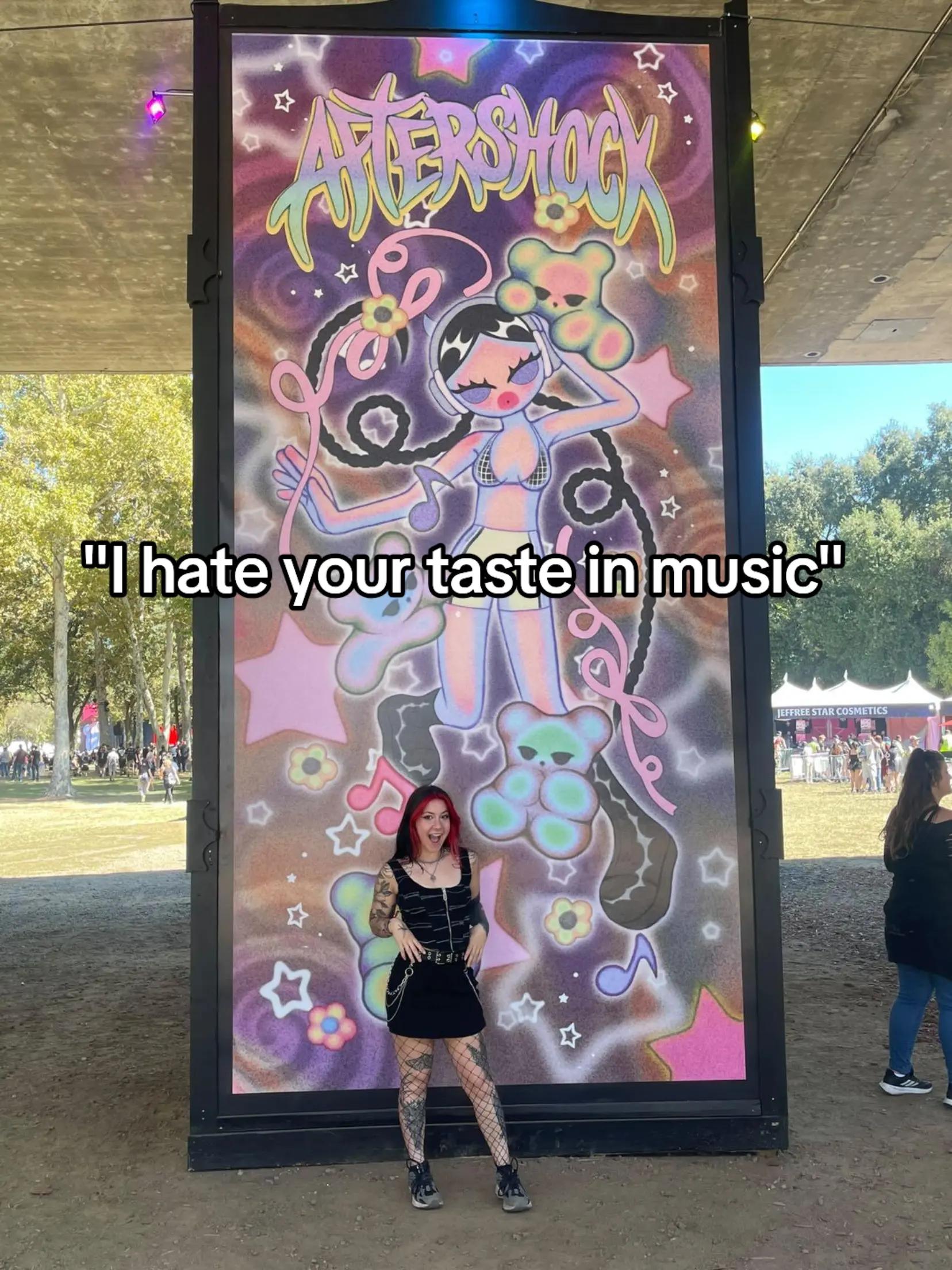 @Evie 🖤