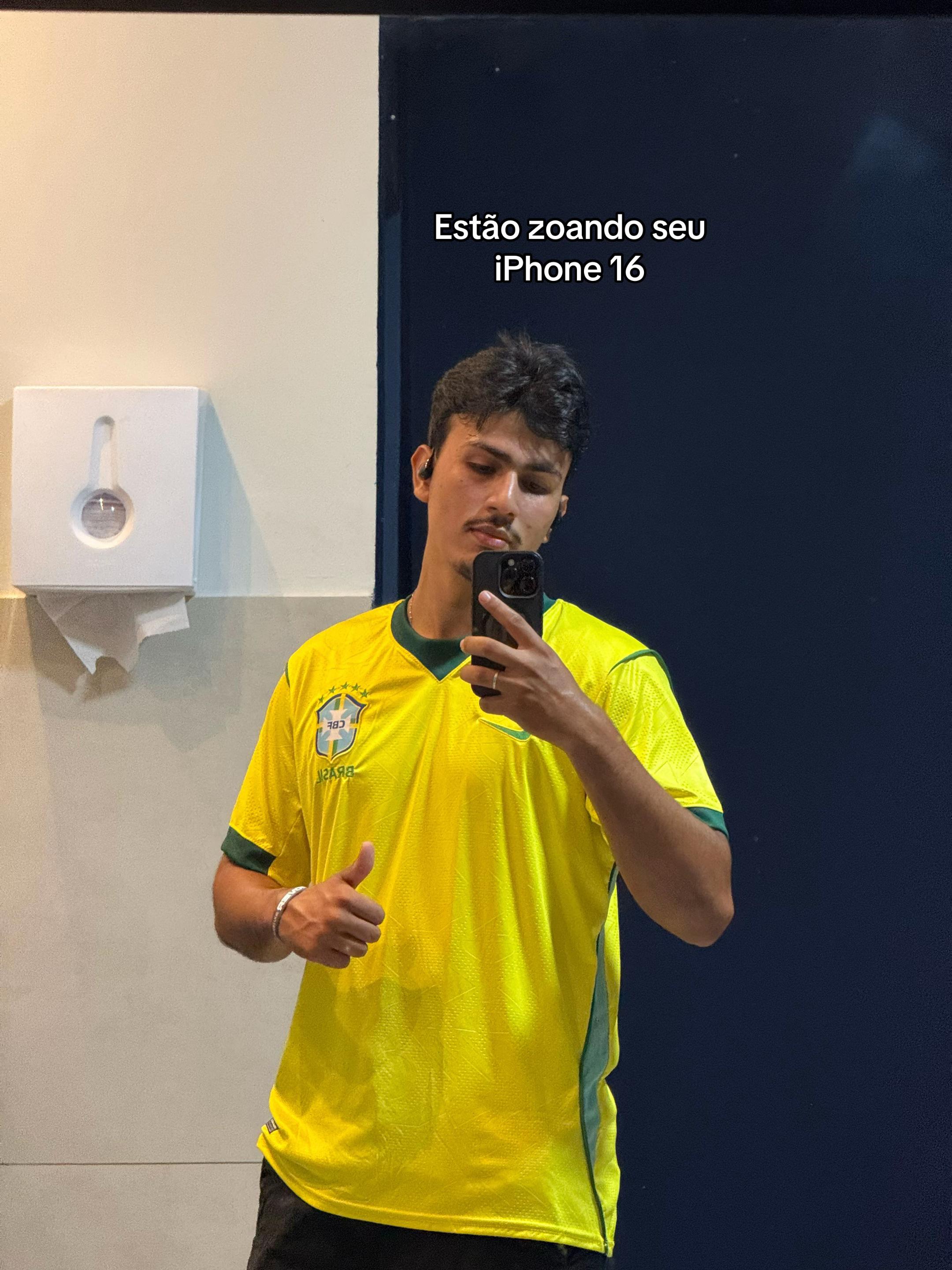 @julii0xr