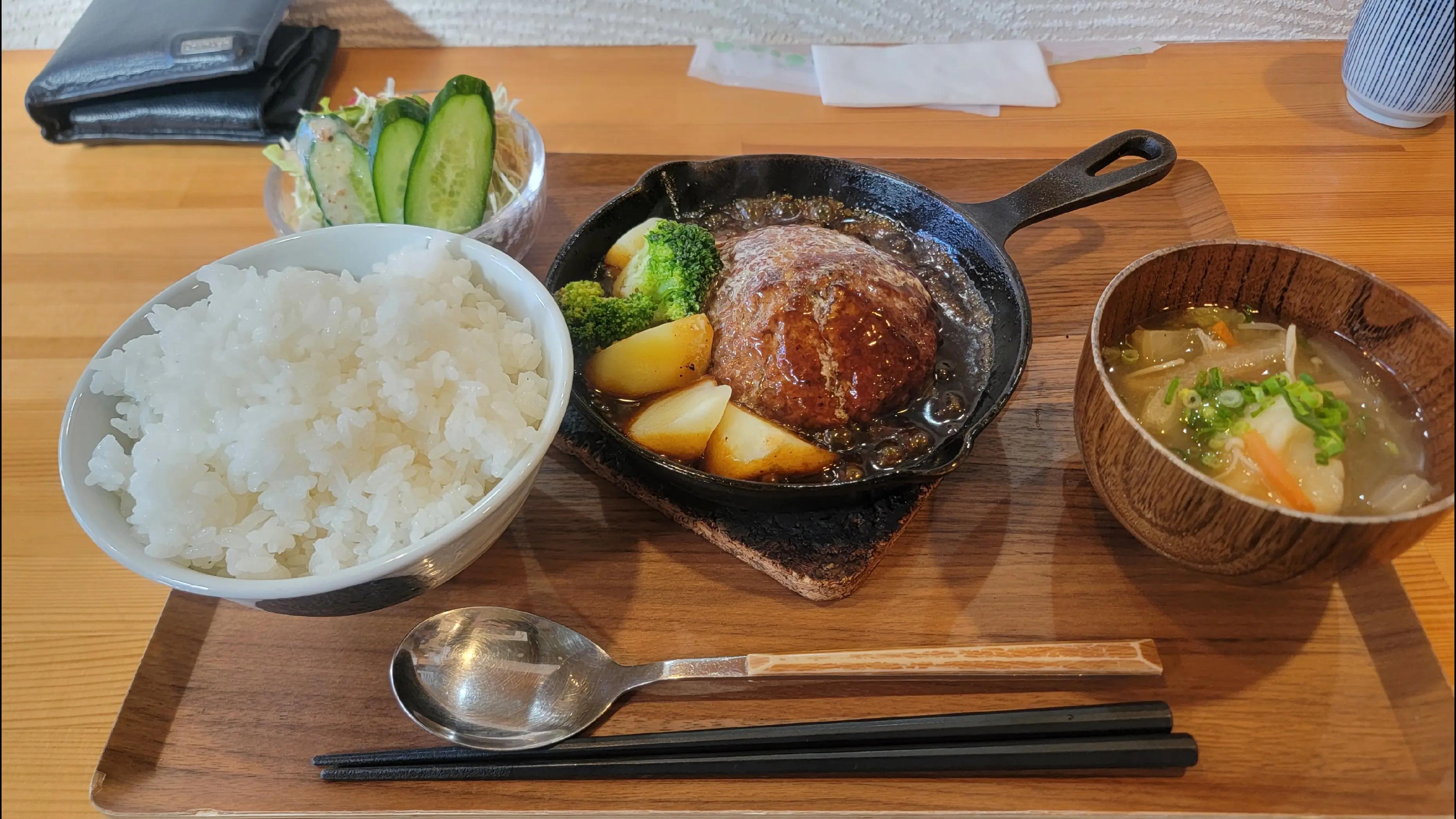 @ごはんくん