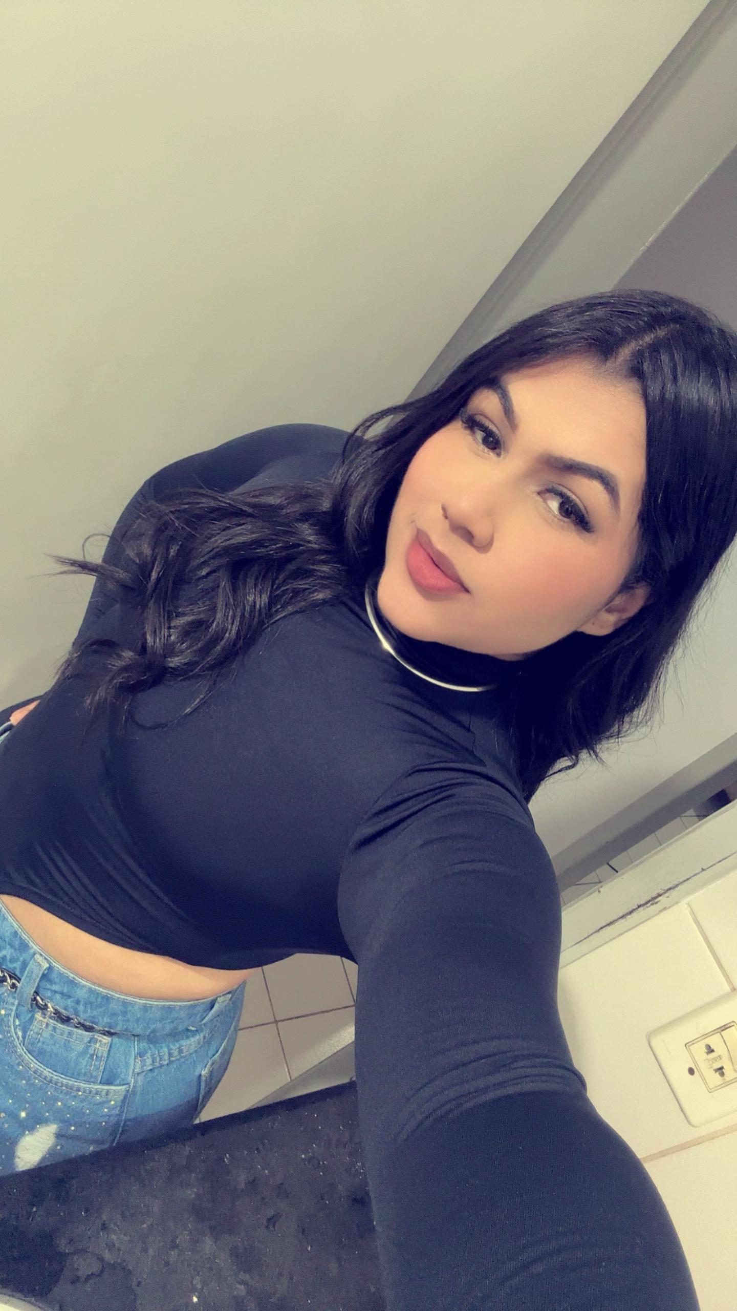 @victoriapinheiiro