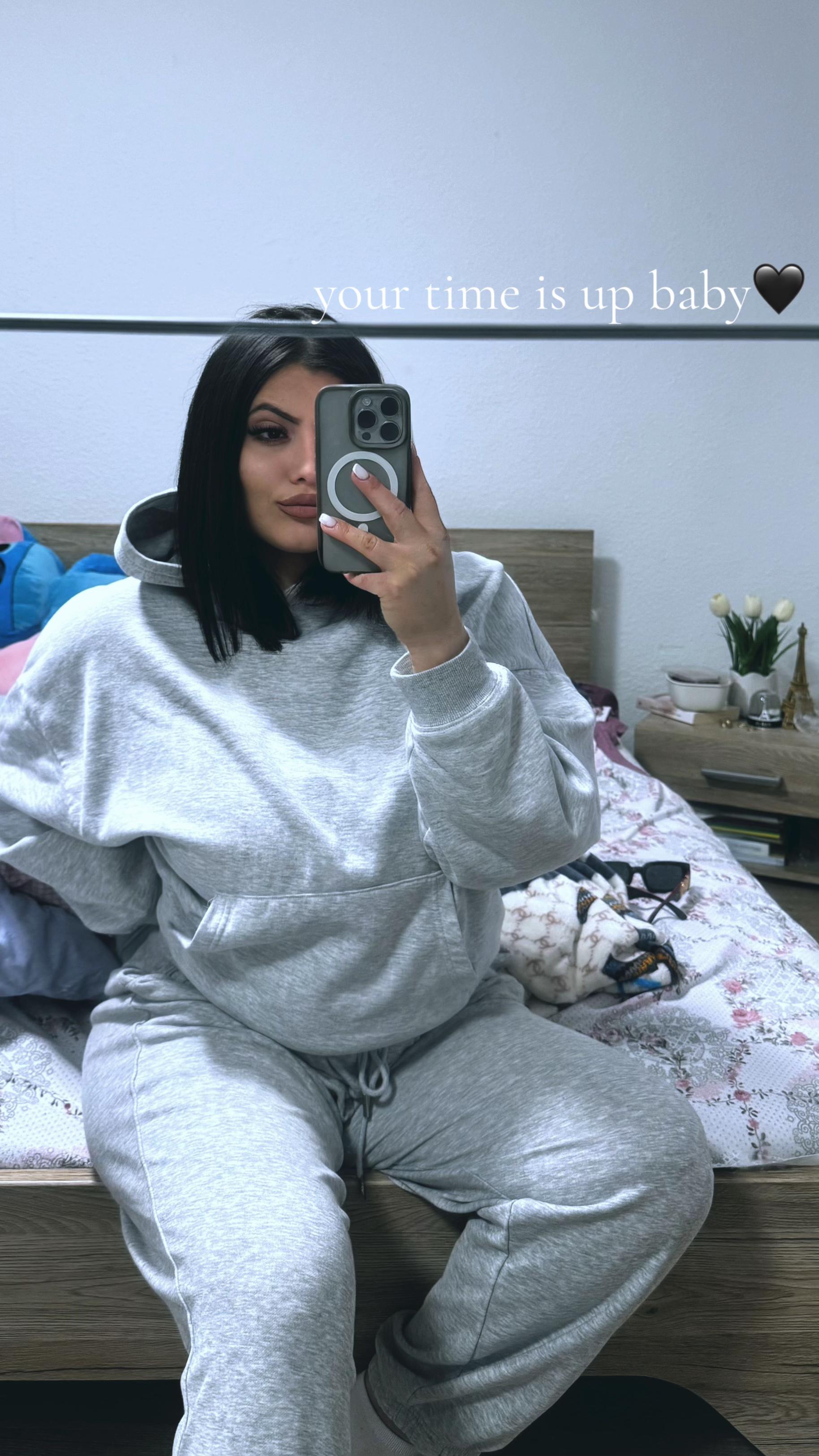 @ioanna