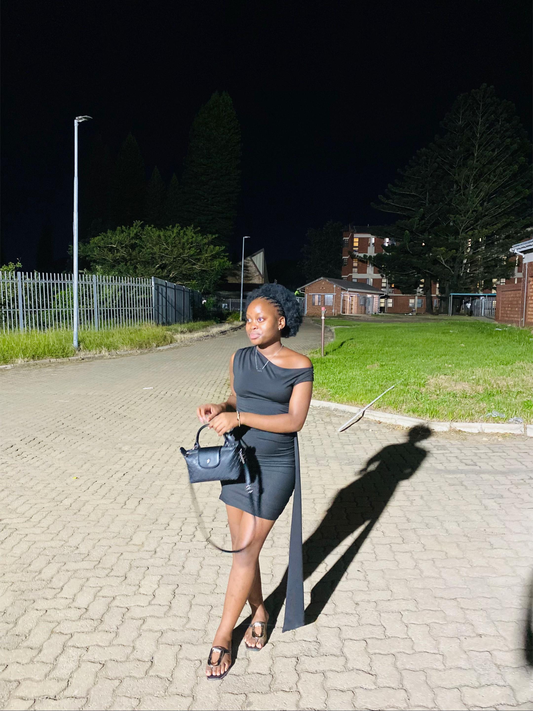 @Tsaki Mbombi🦋