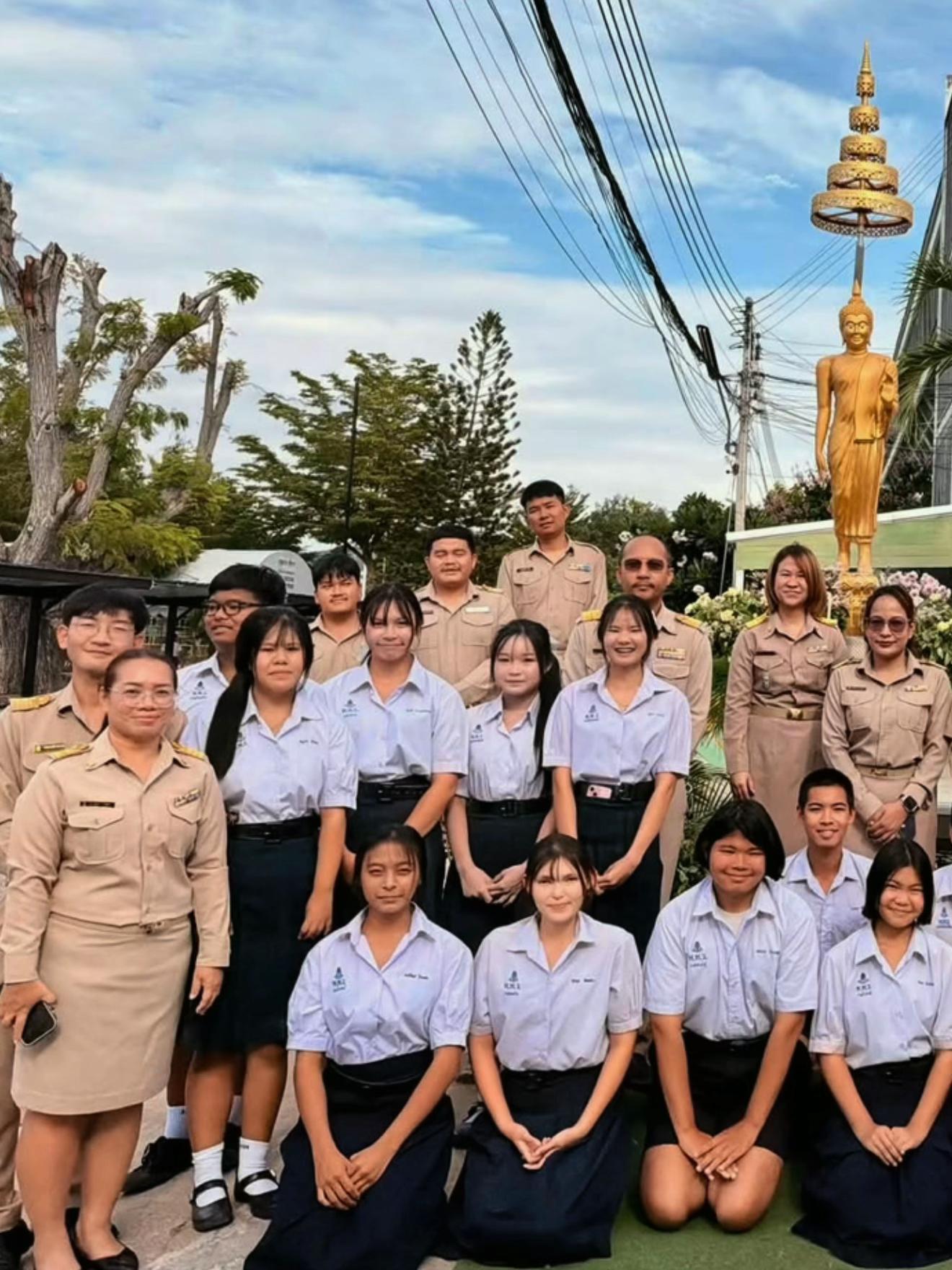 @HUAHIN WITTAYAKOM SCHOOL 💚🤍