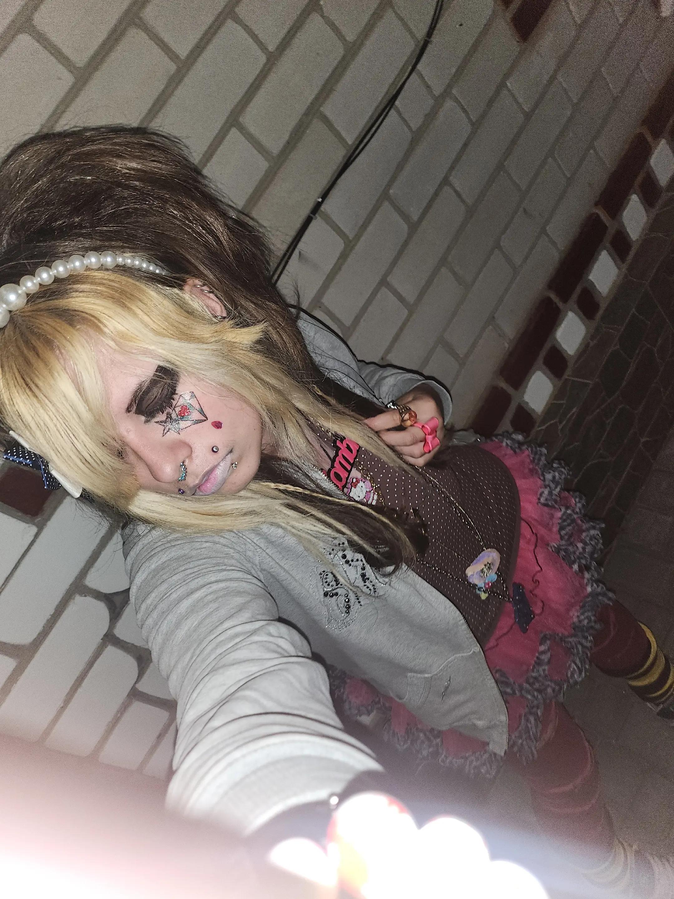 @cherie_cannibal 🧟&zwj;♀️𝄞