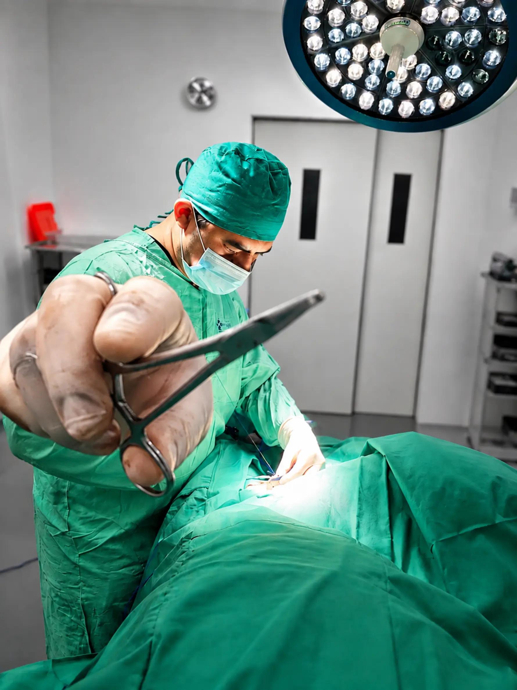 @Dr. German Mendoza Urólogo