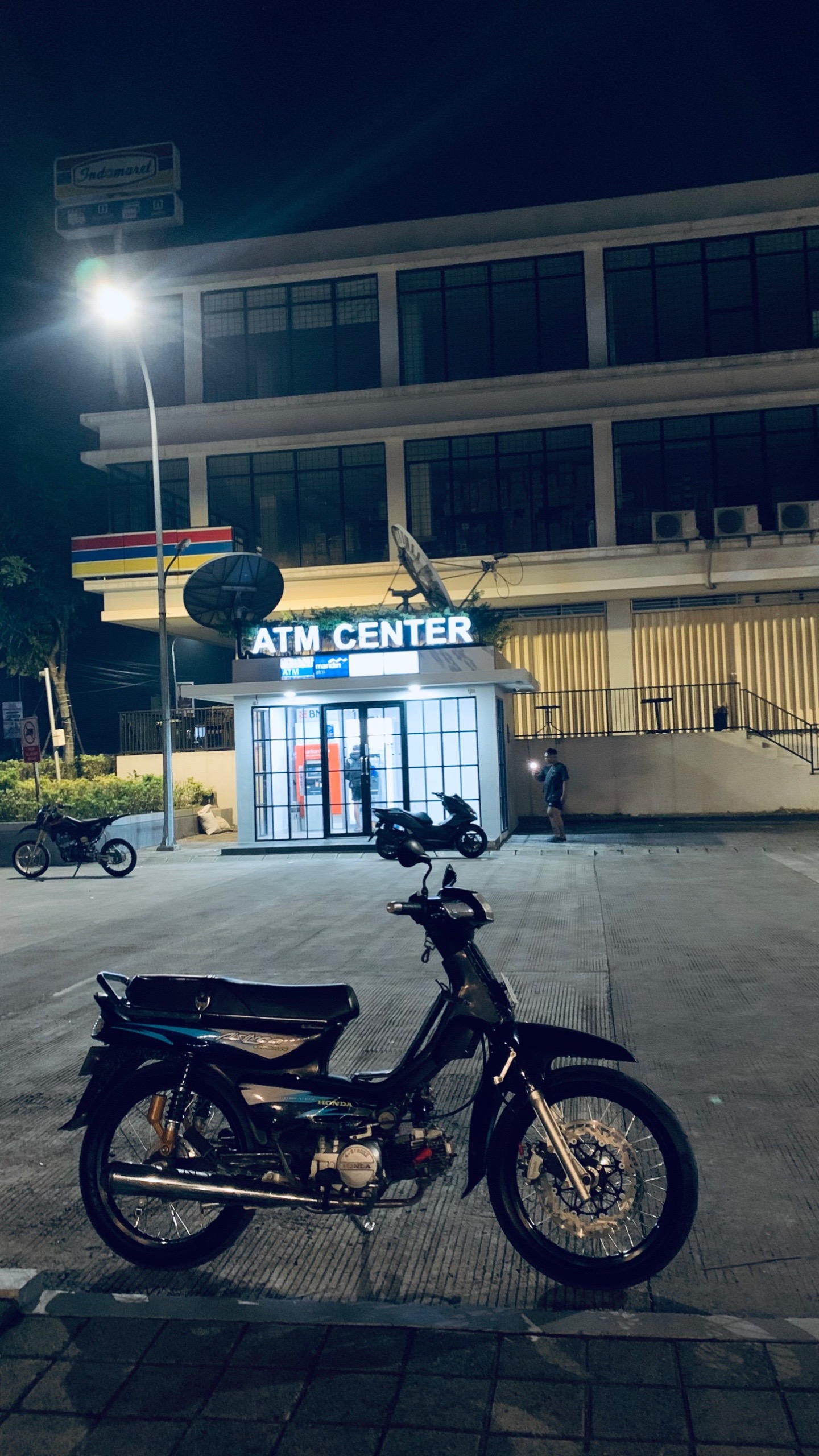 @Akmalll