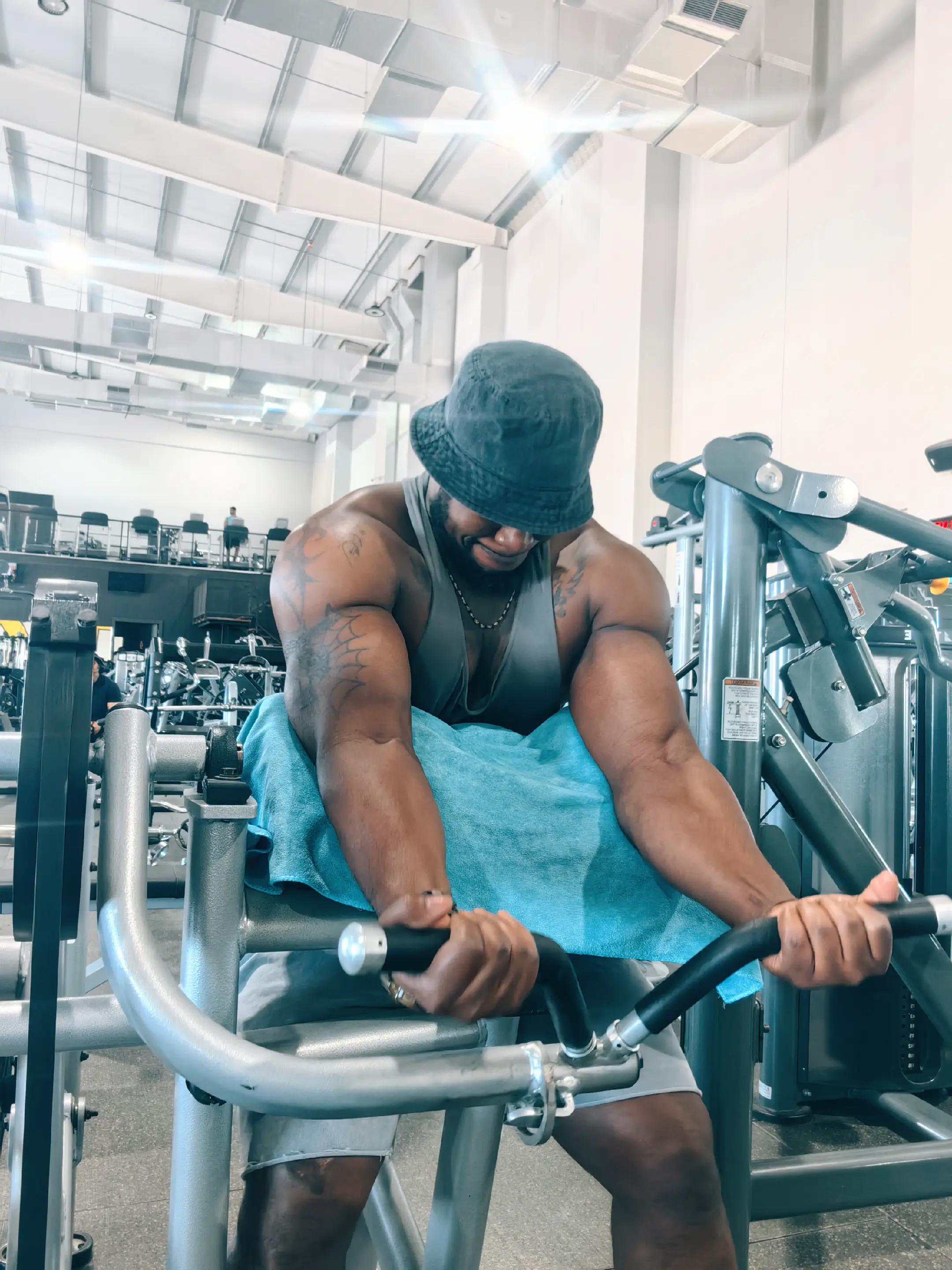 @STONE GYM TRAINER🇹🇬🇬🇭
