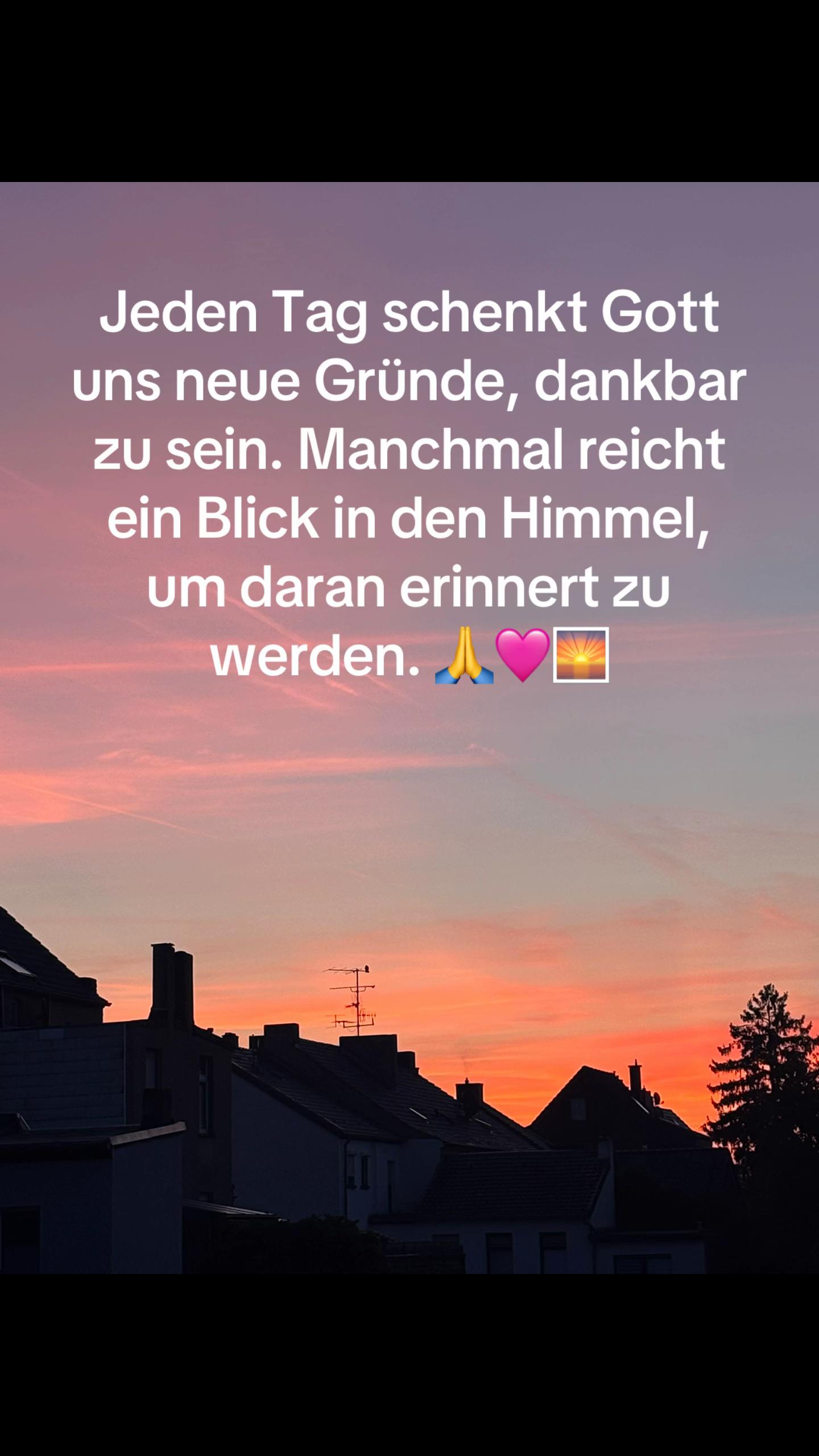 @𝕄𝕠𝕟𝕚𝕢𝕦𝕖 ✨