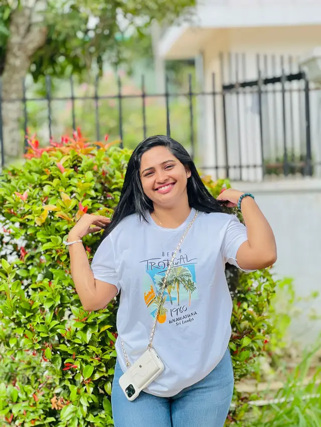 @B e e n u 🦋✨