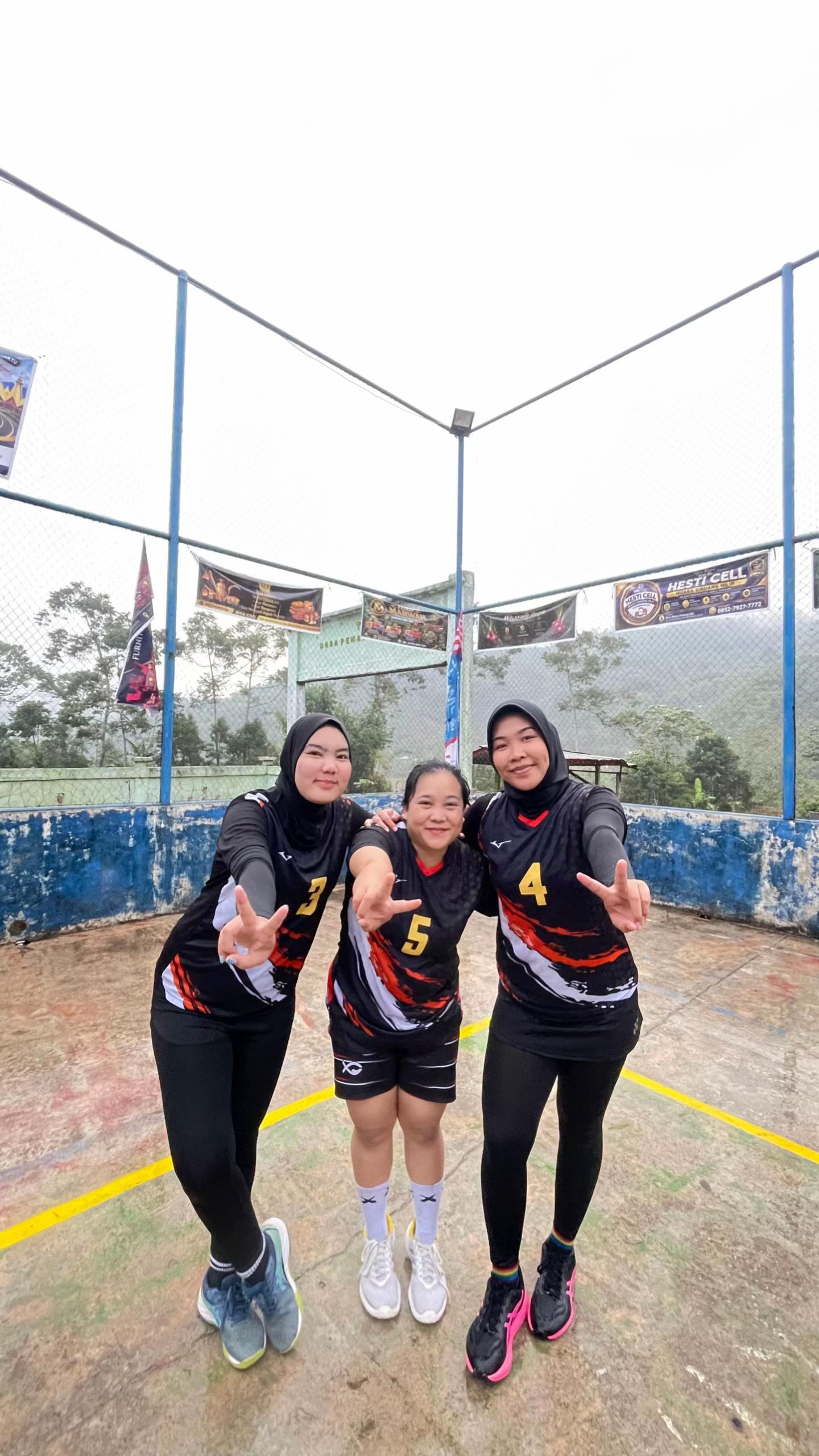 @della L Nya dua🦕