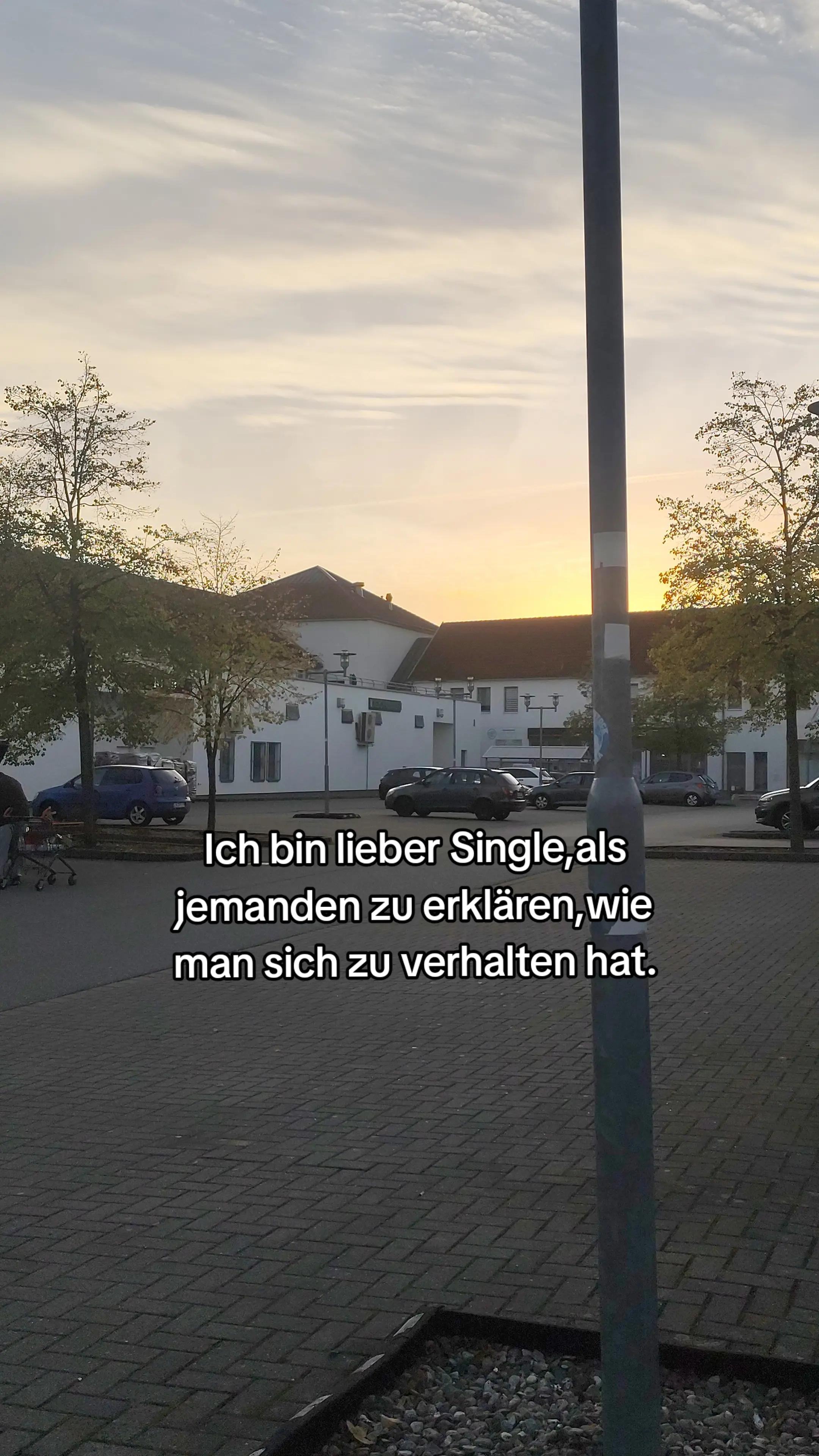 @Julie._.222🇩🇪🦅