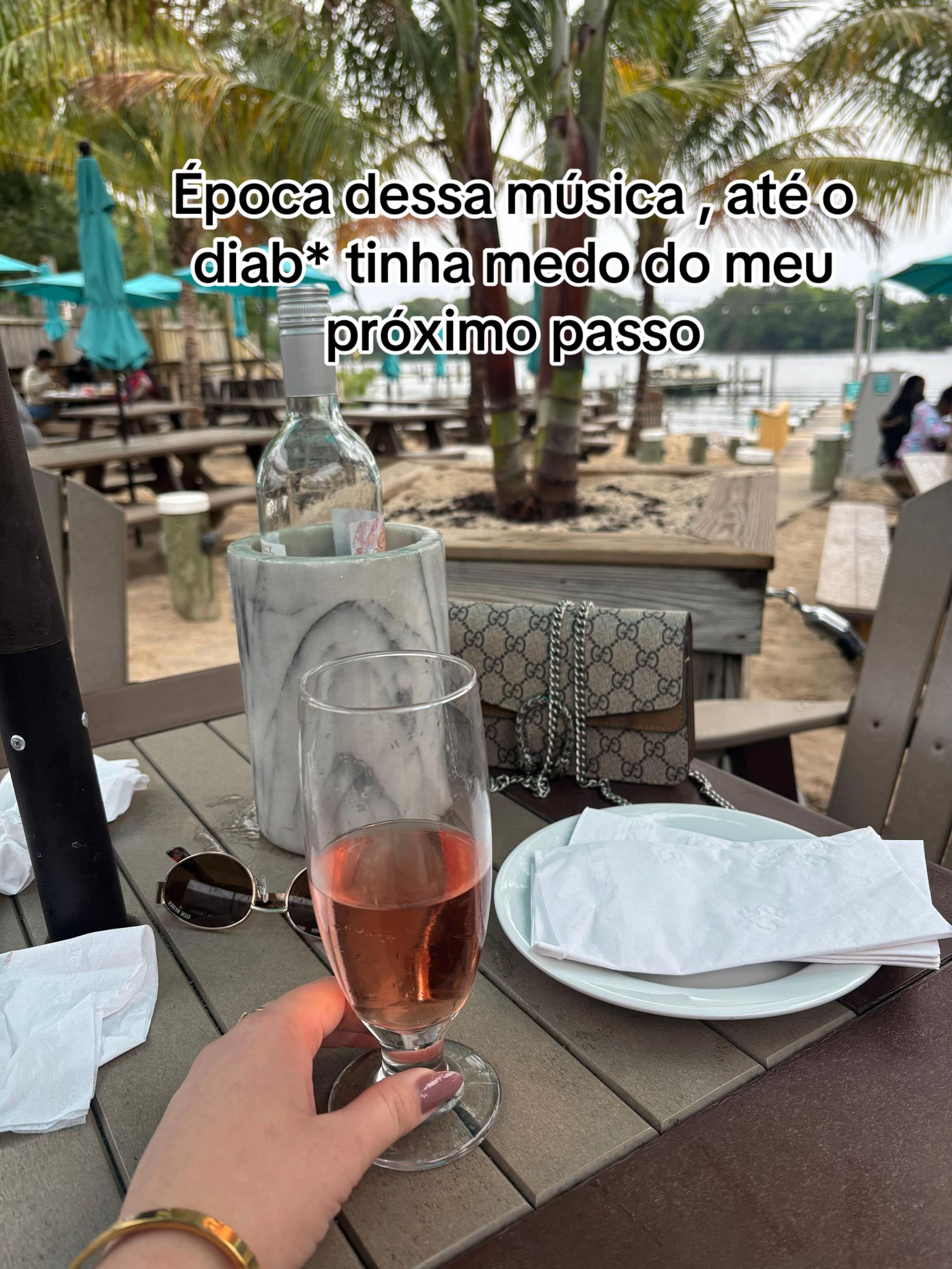 @Novaes