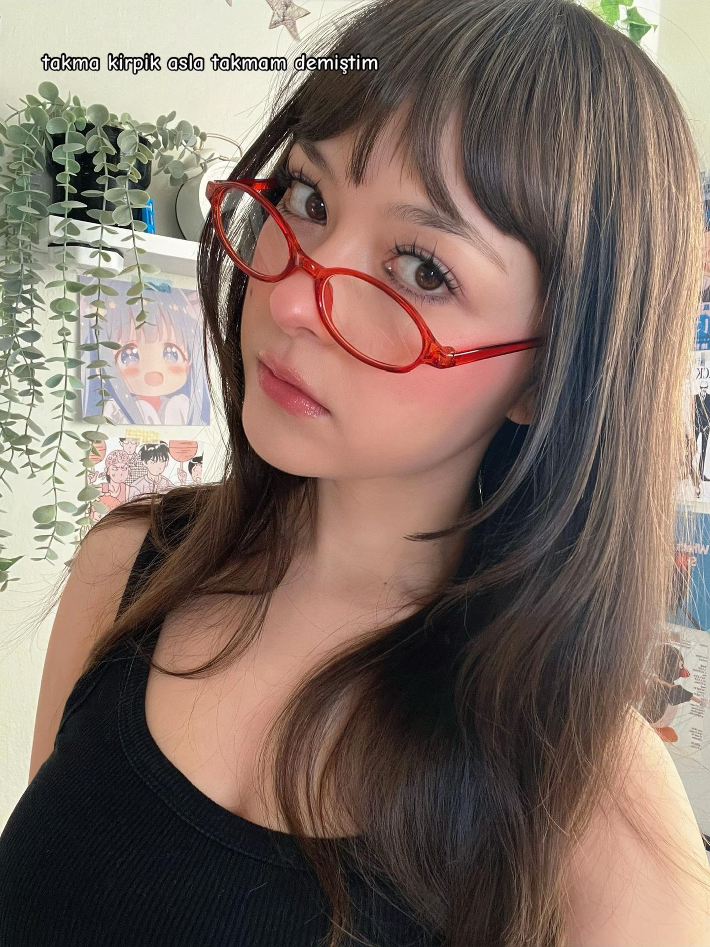 @B&uuml;şra ✨