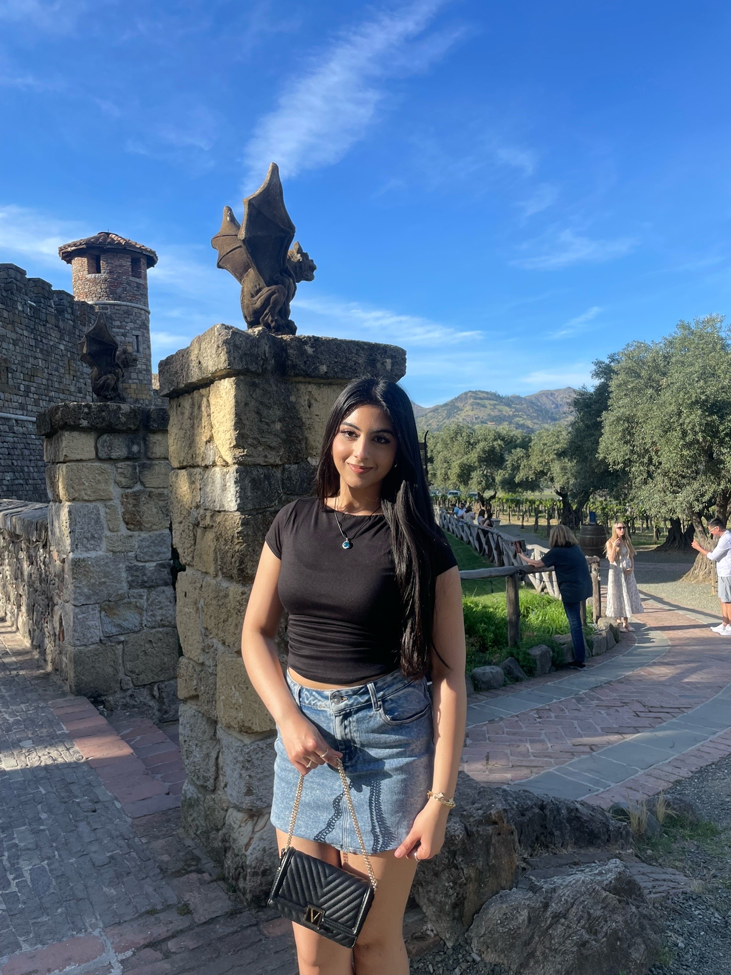 @Priya ☬