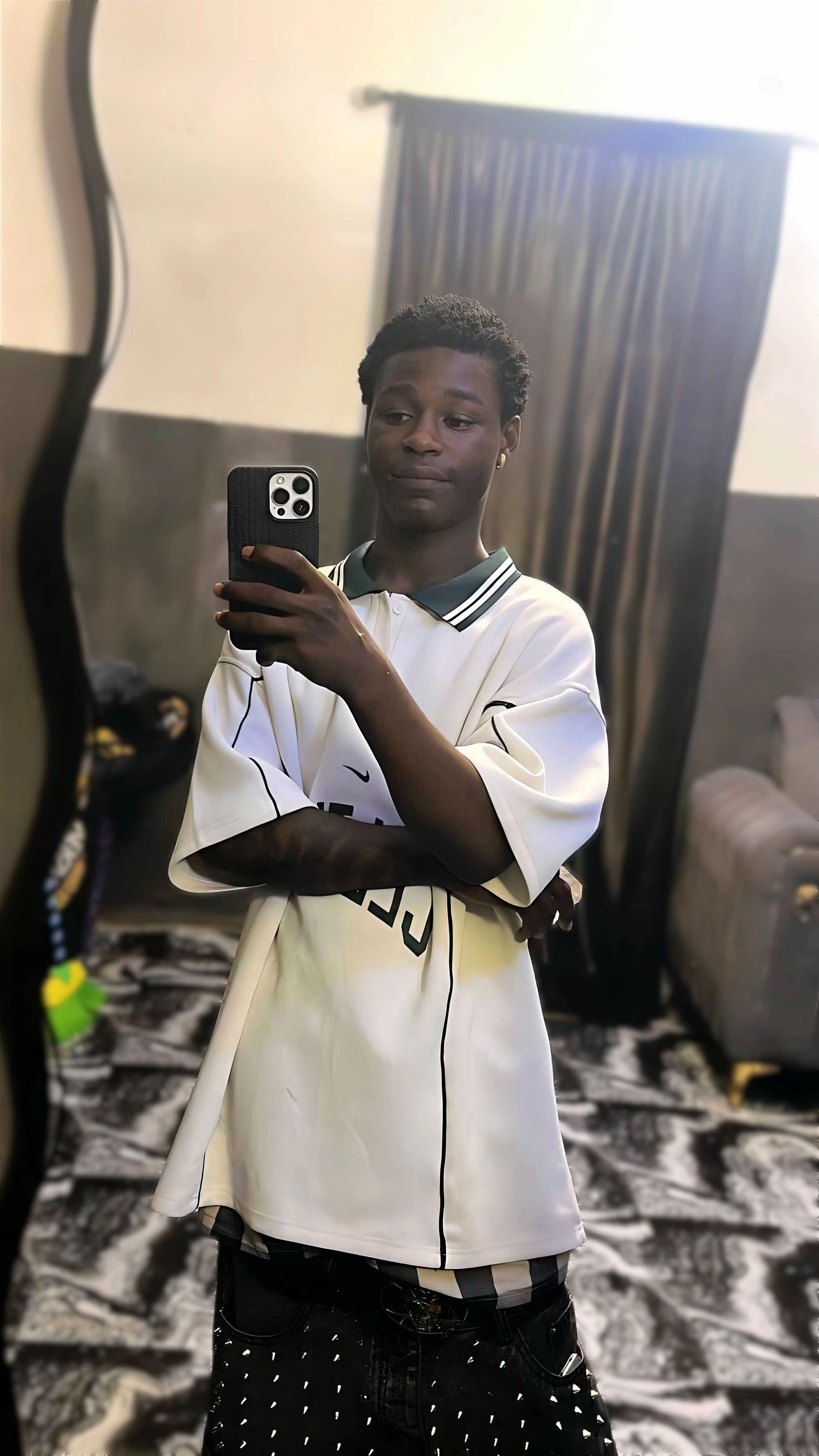 @+49 arab_moni 🇩🇪👞